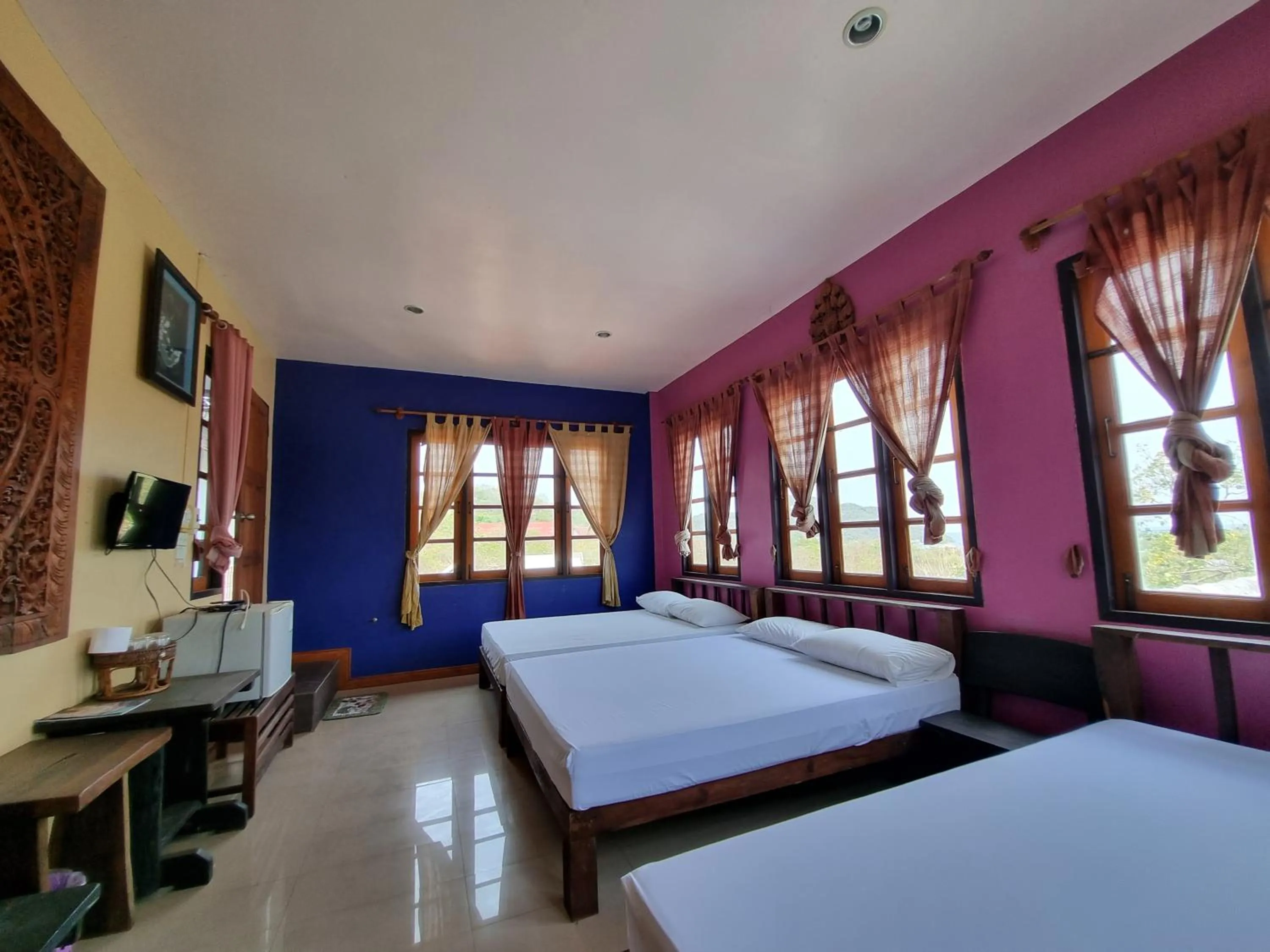 Bed in Sawasdee Sichang