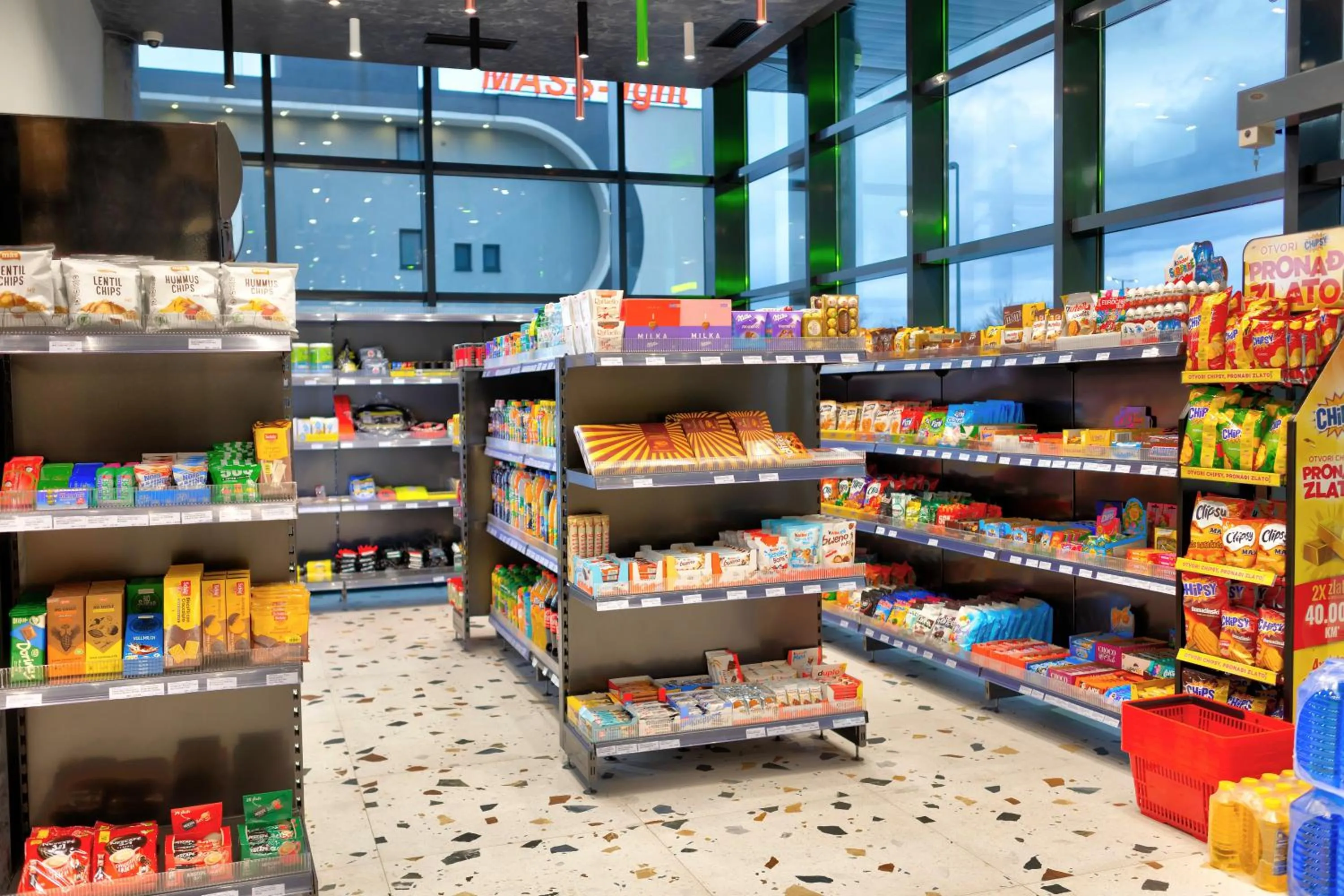 On-site shops in Hotel Emerald