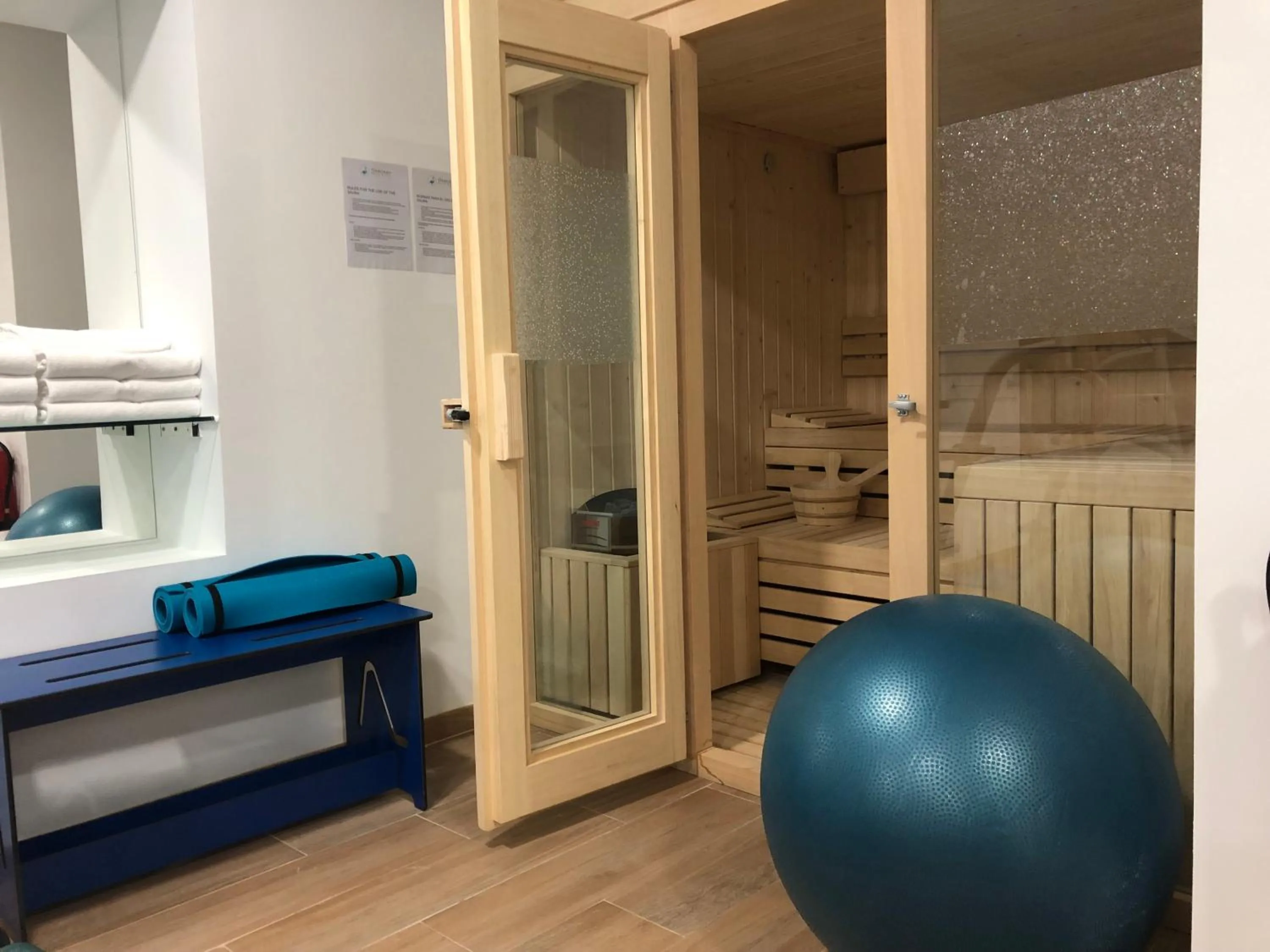 Sauna, Bed in Flamingo Beach Resort - Adults Recommended