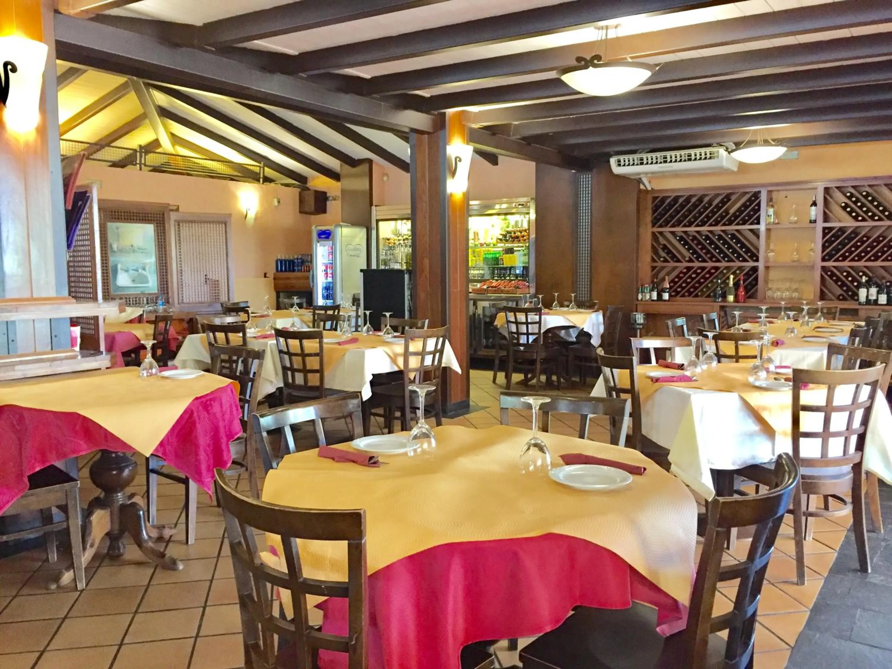 Restaurant/places to eat in Hotel Sierra Hidalga