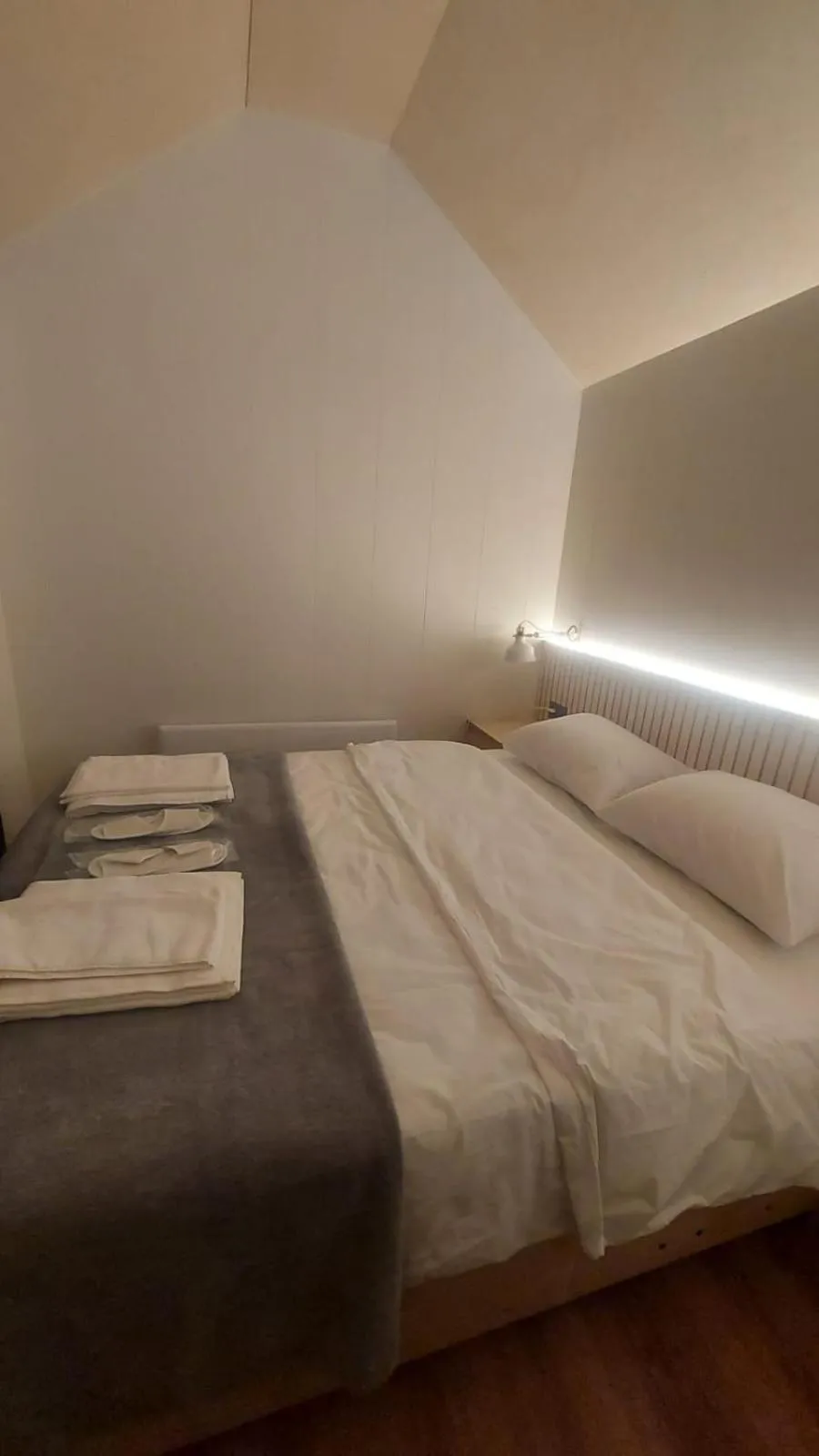 Bed in Tumba Sisli Vadi