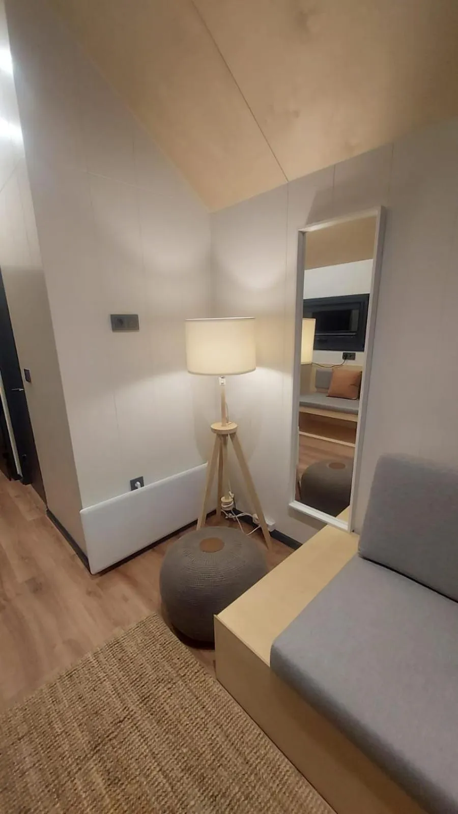 Living room, Bed in Tumba Sisli Vadi