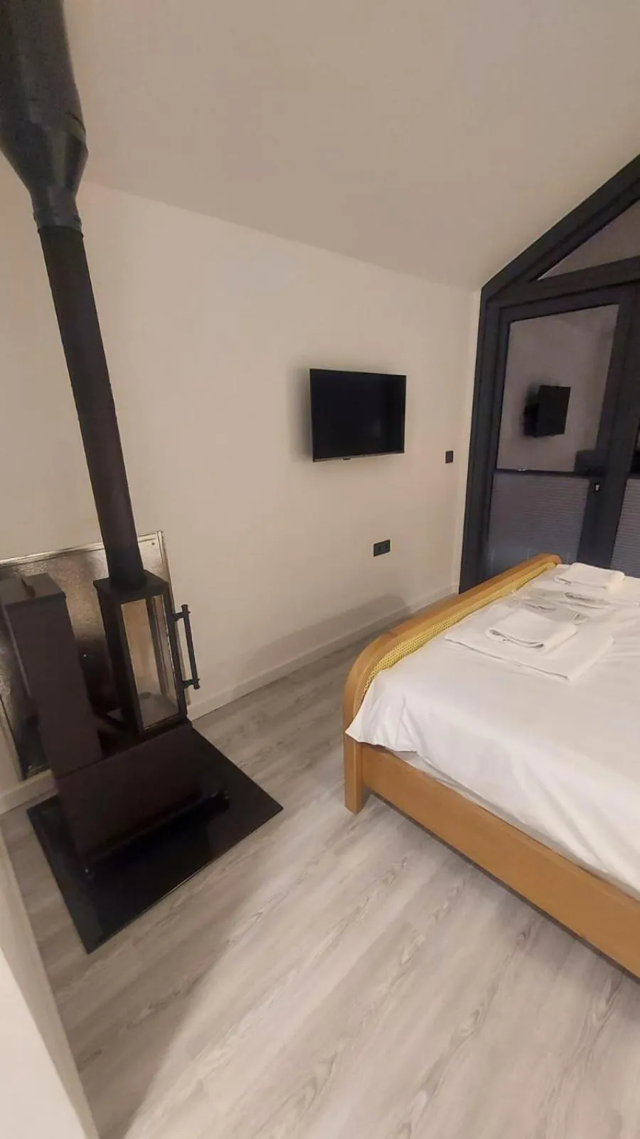 Bed in Tumba Sisli Vadi