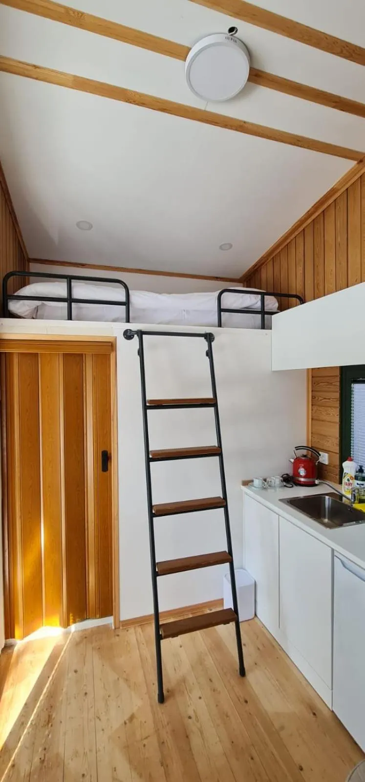 Bed in Tumba Sisli Vadi