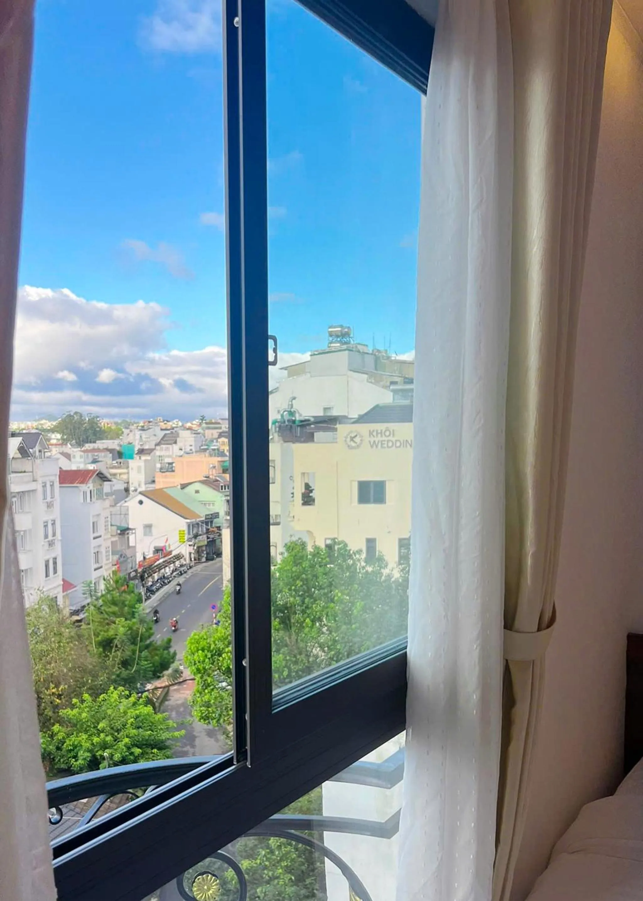 Day in AMIGO Luxury Palace- Cạnh Chợ Đêm Đà Lạt