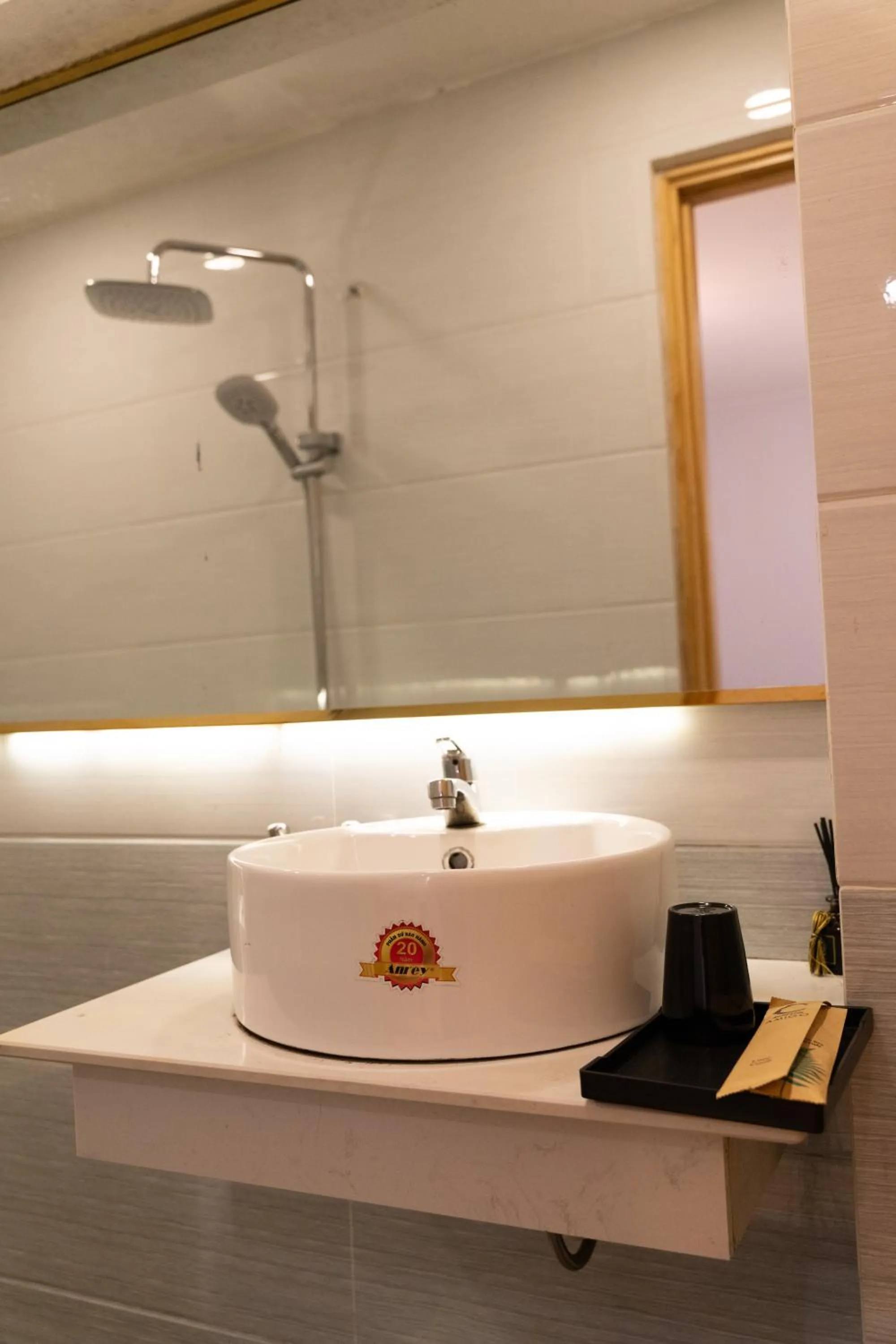 Bathroom in AMIGO Luxury Palace- Cạnh Chợ Đêm Đà Lạt