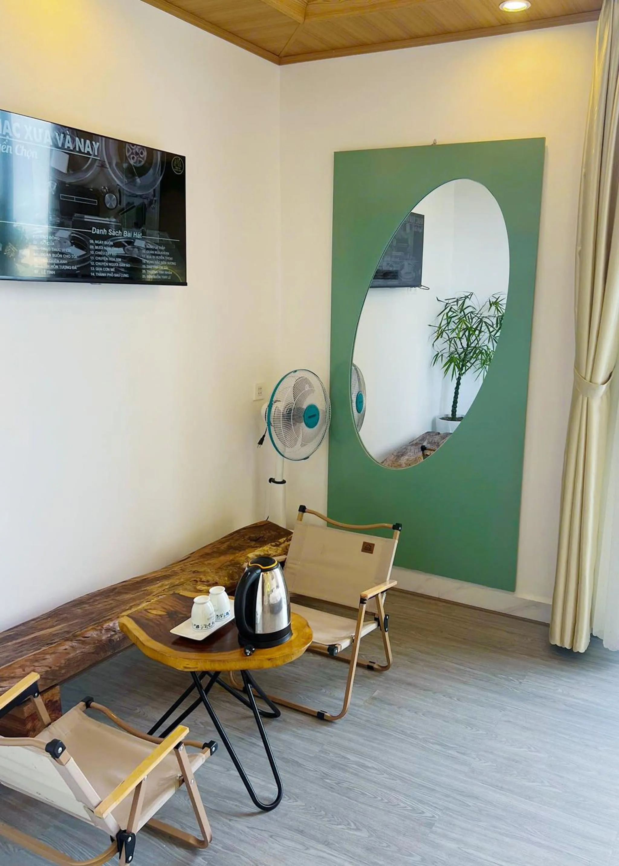 TV and multimedia in AMIGO Luxury Palace- Cạnh Chợ Đêm Đà Lạt