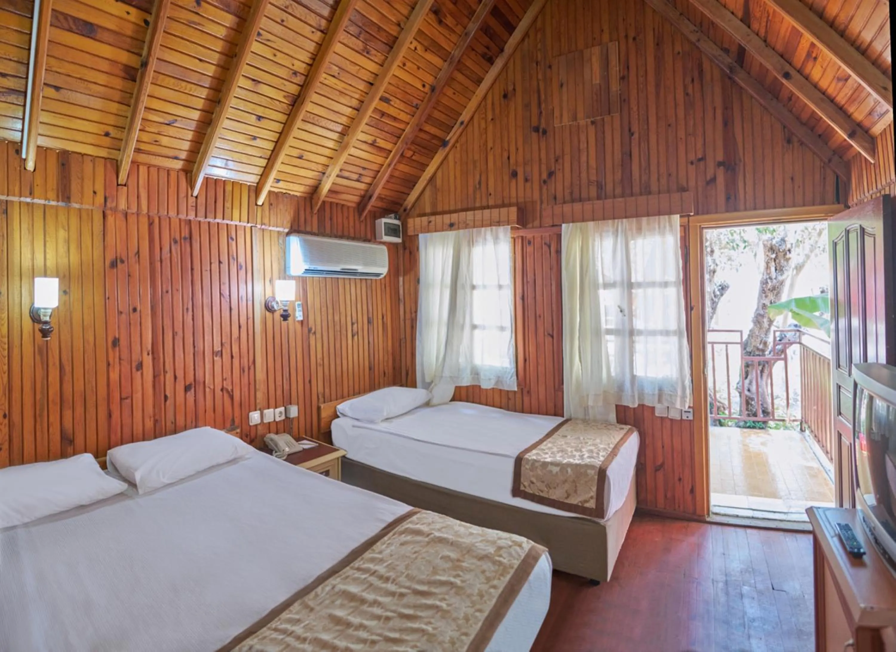 Bed in Clover Magic Nova Beach Hotel