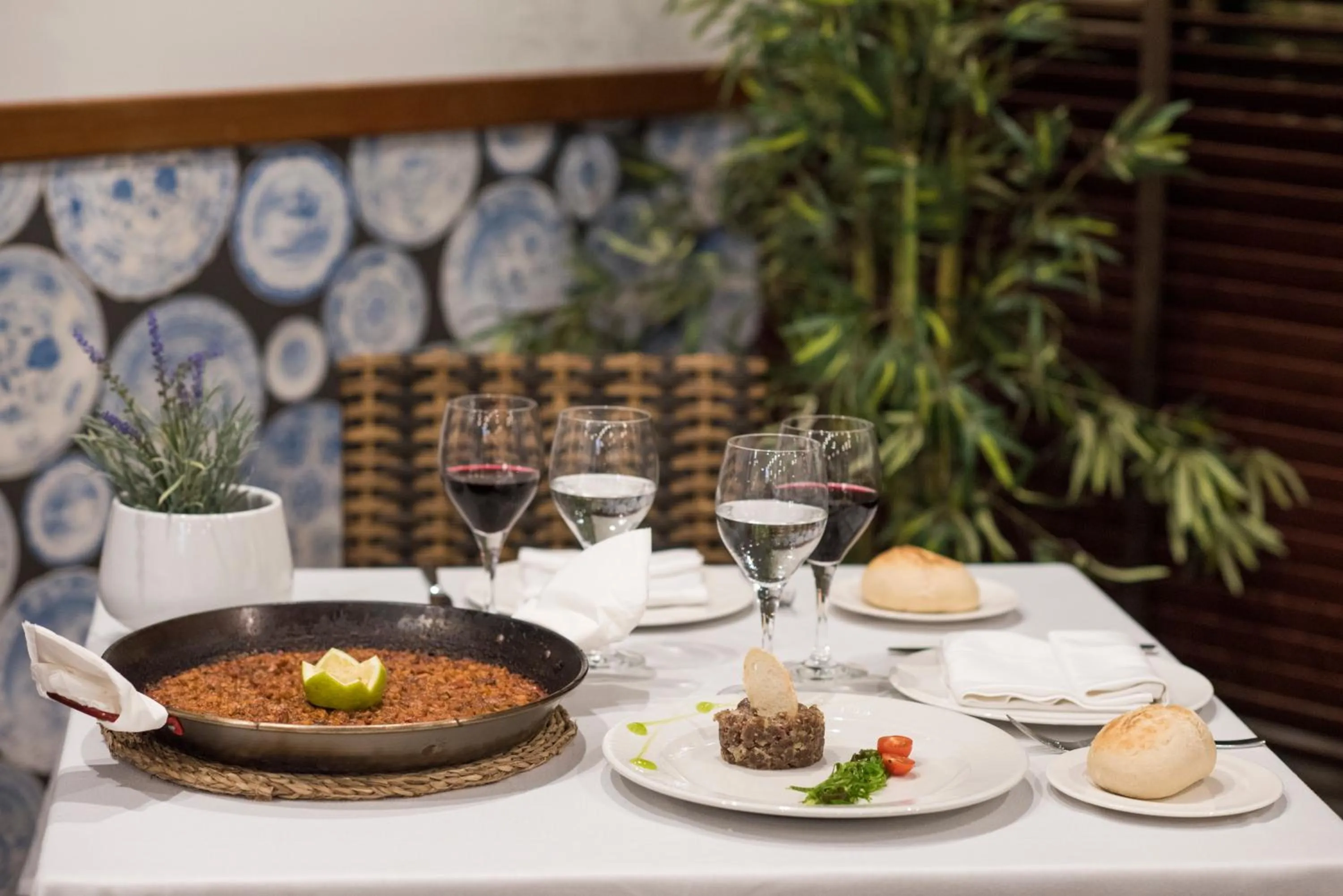 Restaurant/places to eat in Cortijo Chico Málaga Airport