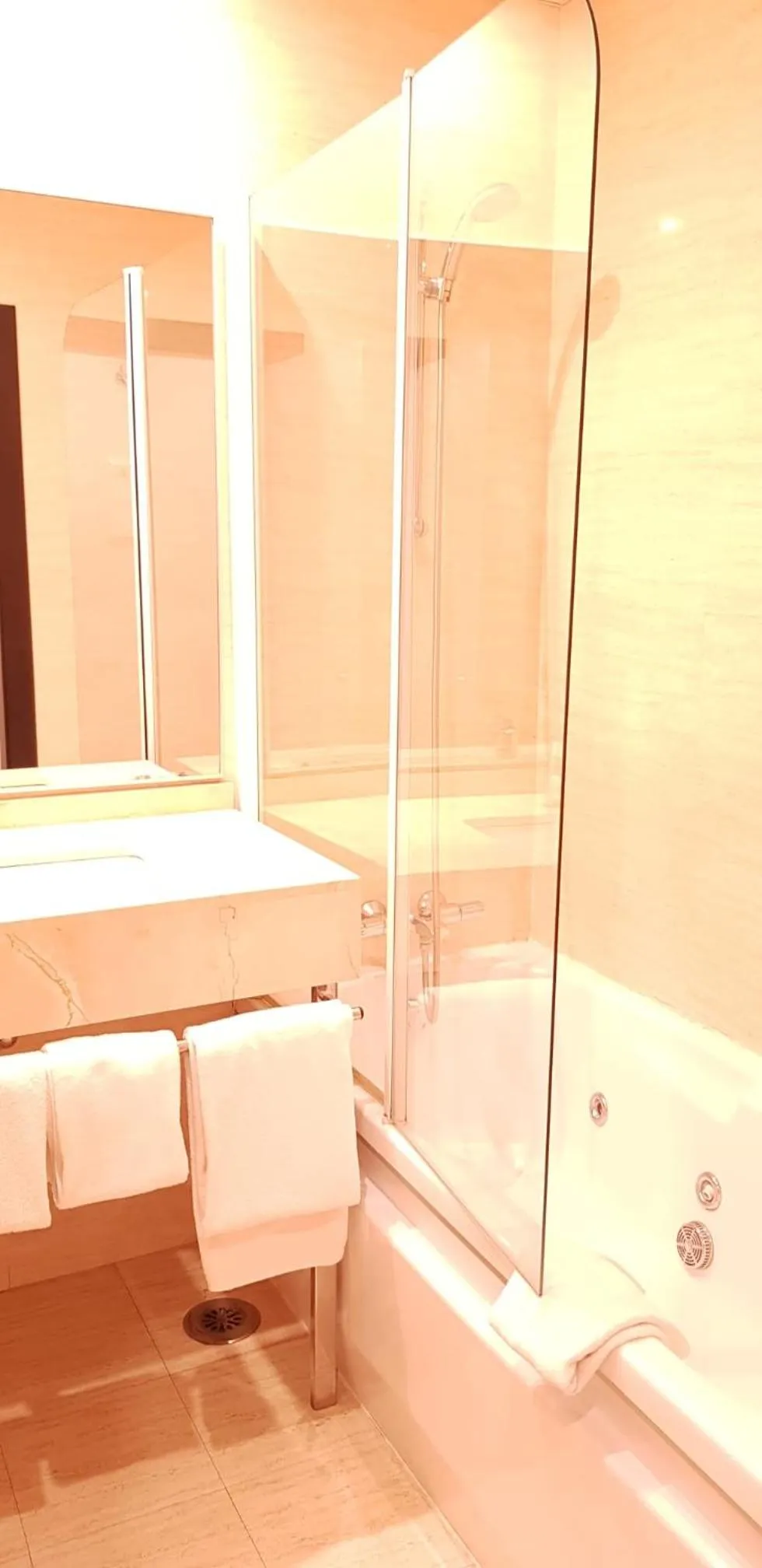 Hot Tub in Cortijo Chico Málaga Airport