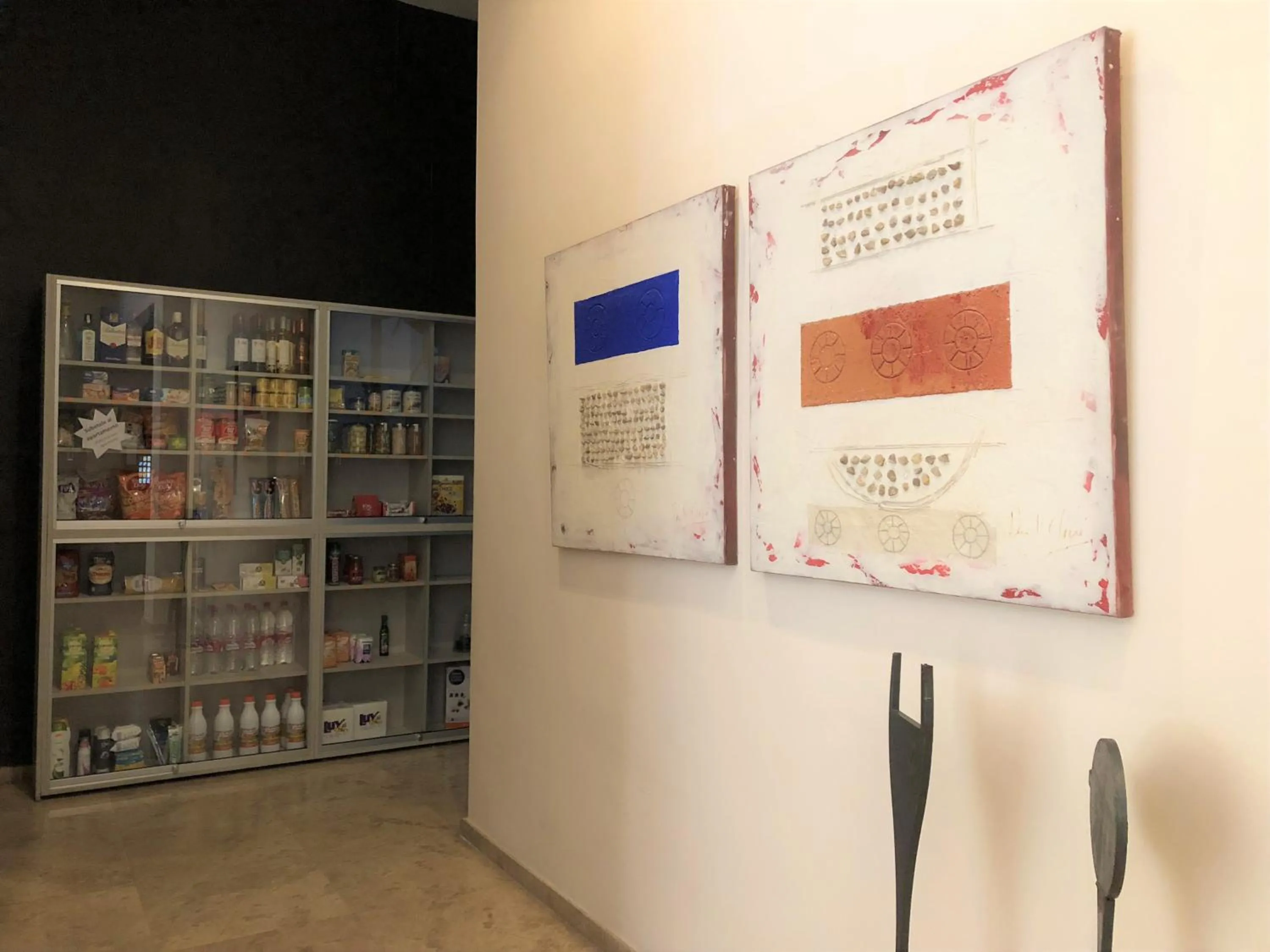 Meals in Apartamentos Plaza Picasso