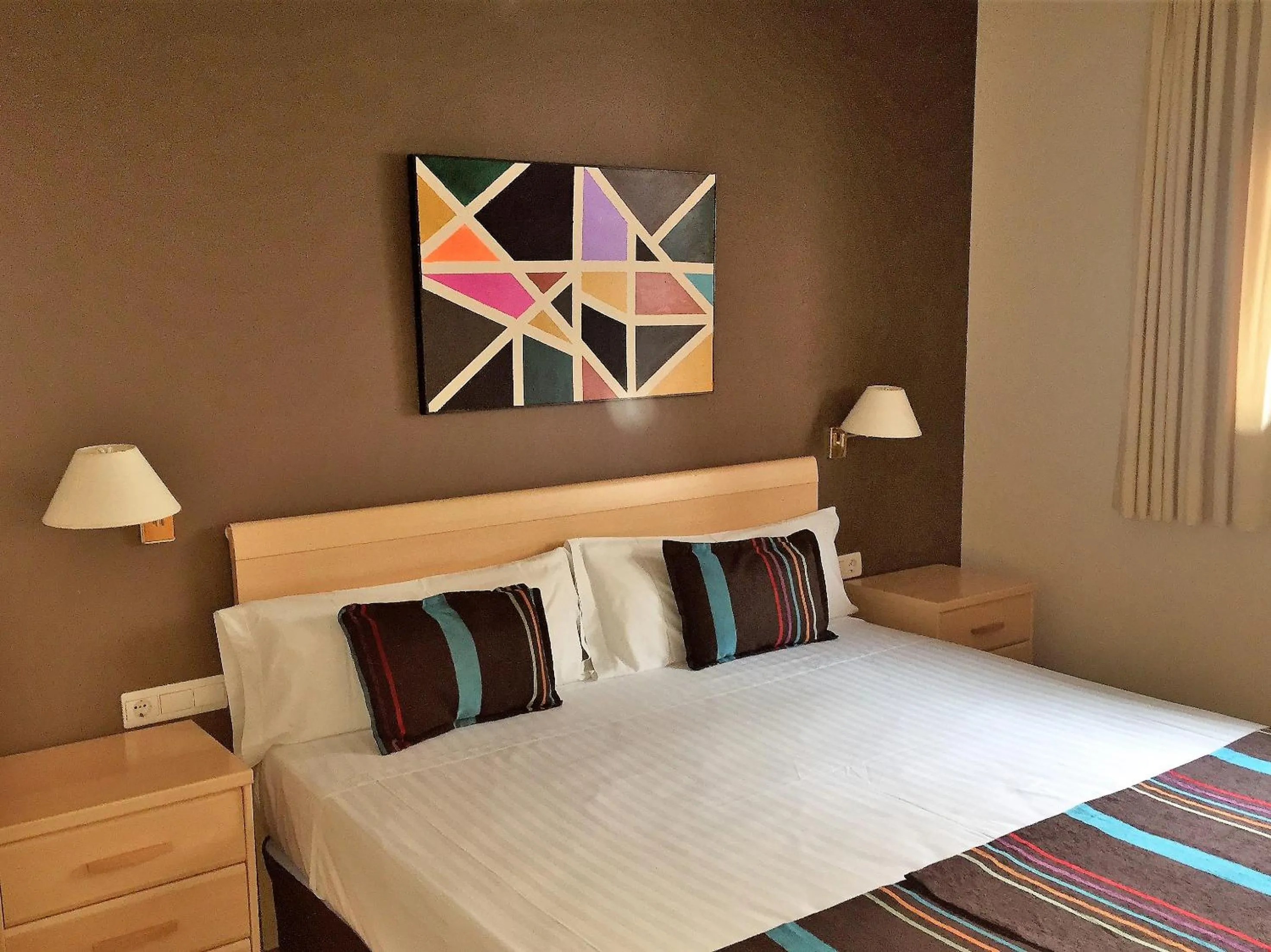 Bed in Apartamentos Plaza Picasso