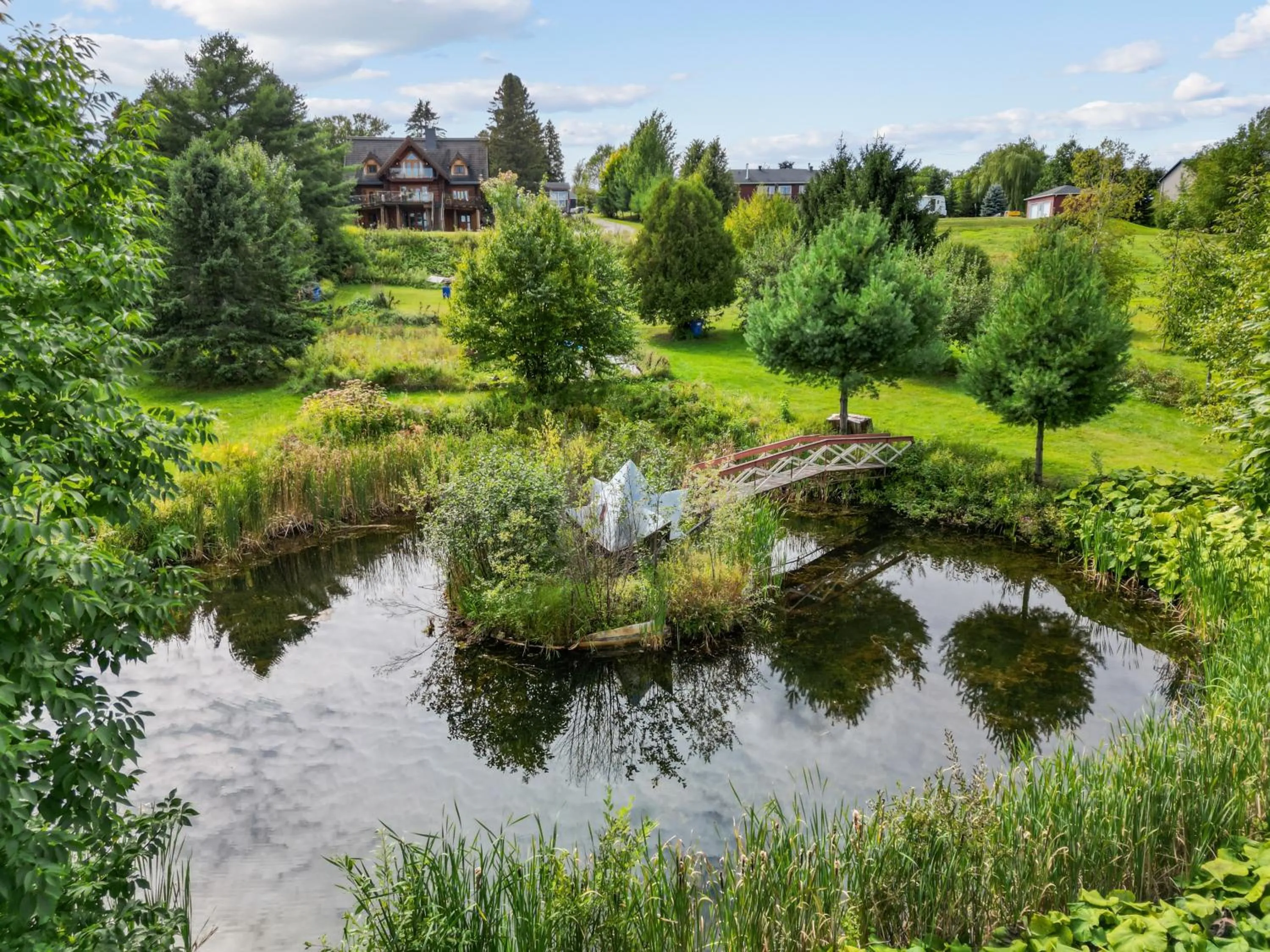 Hébergement "La Maison en Bois Rond"