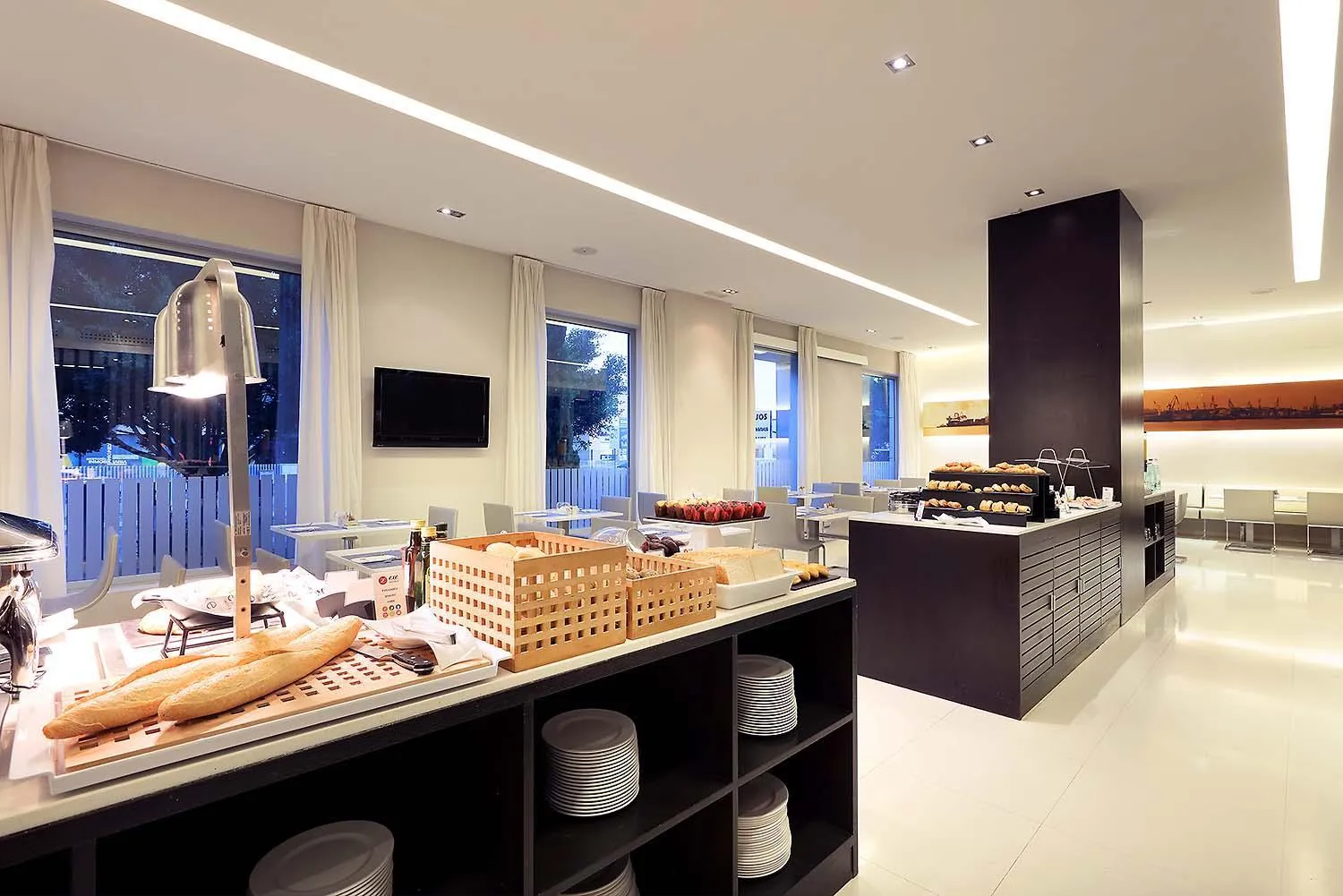 Restaurant/places to eat in Exe Puerto de Sagunto