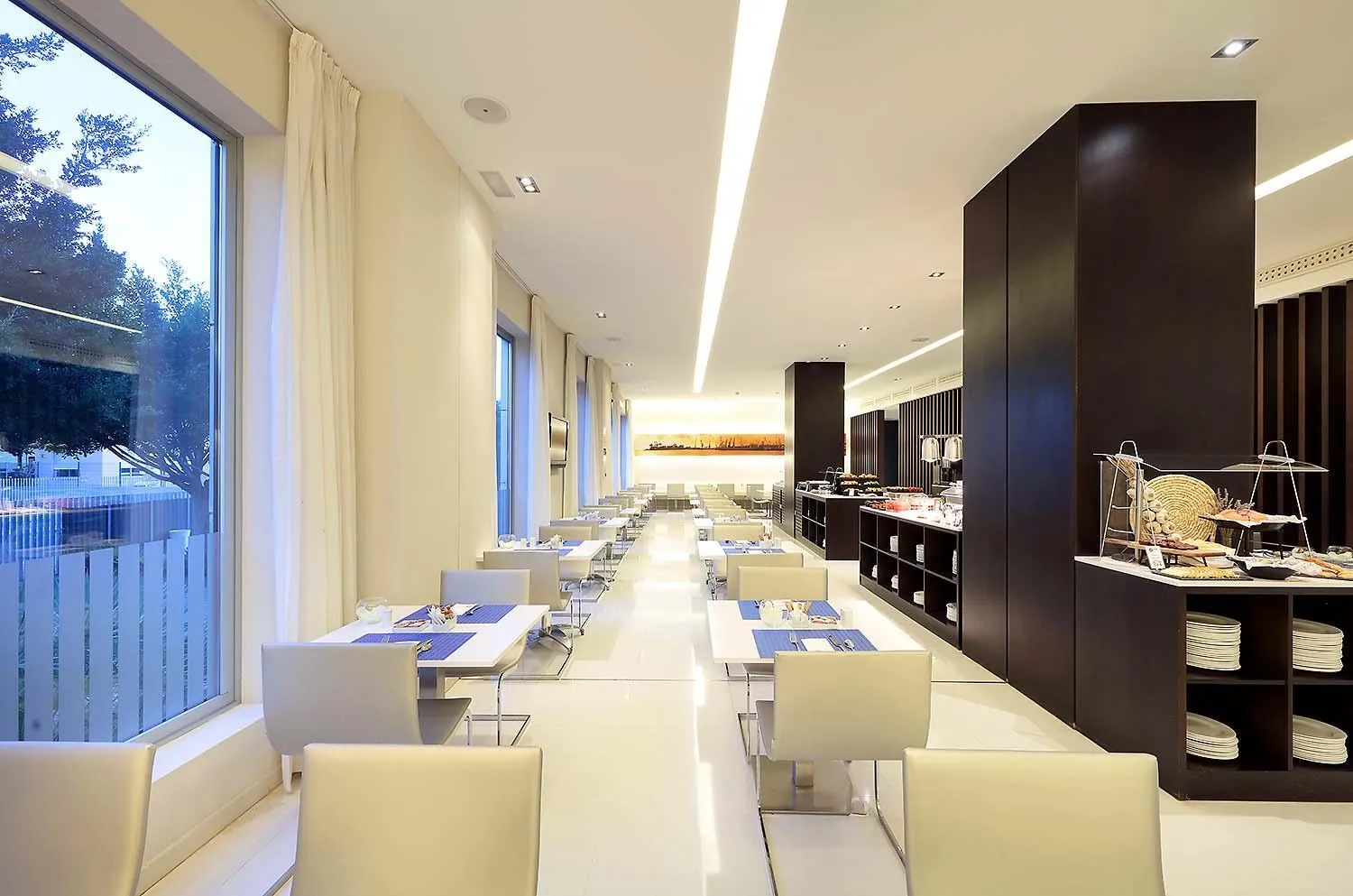 Restaurant/places to eat in Exe Puerto de Sagunto