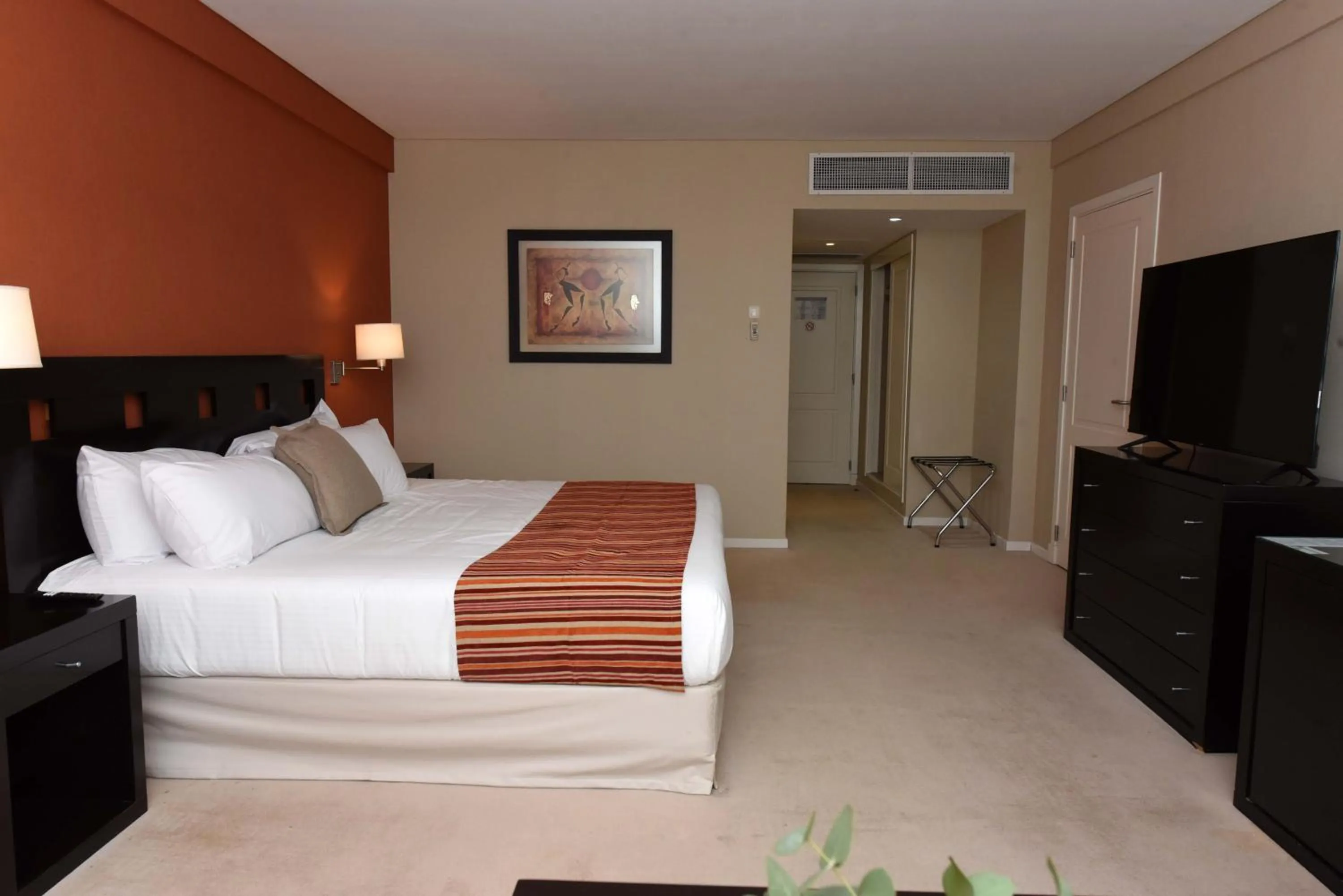 Bed in Camberland Resort & Spa Ramallo