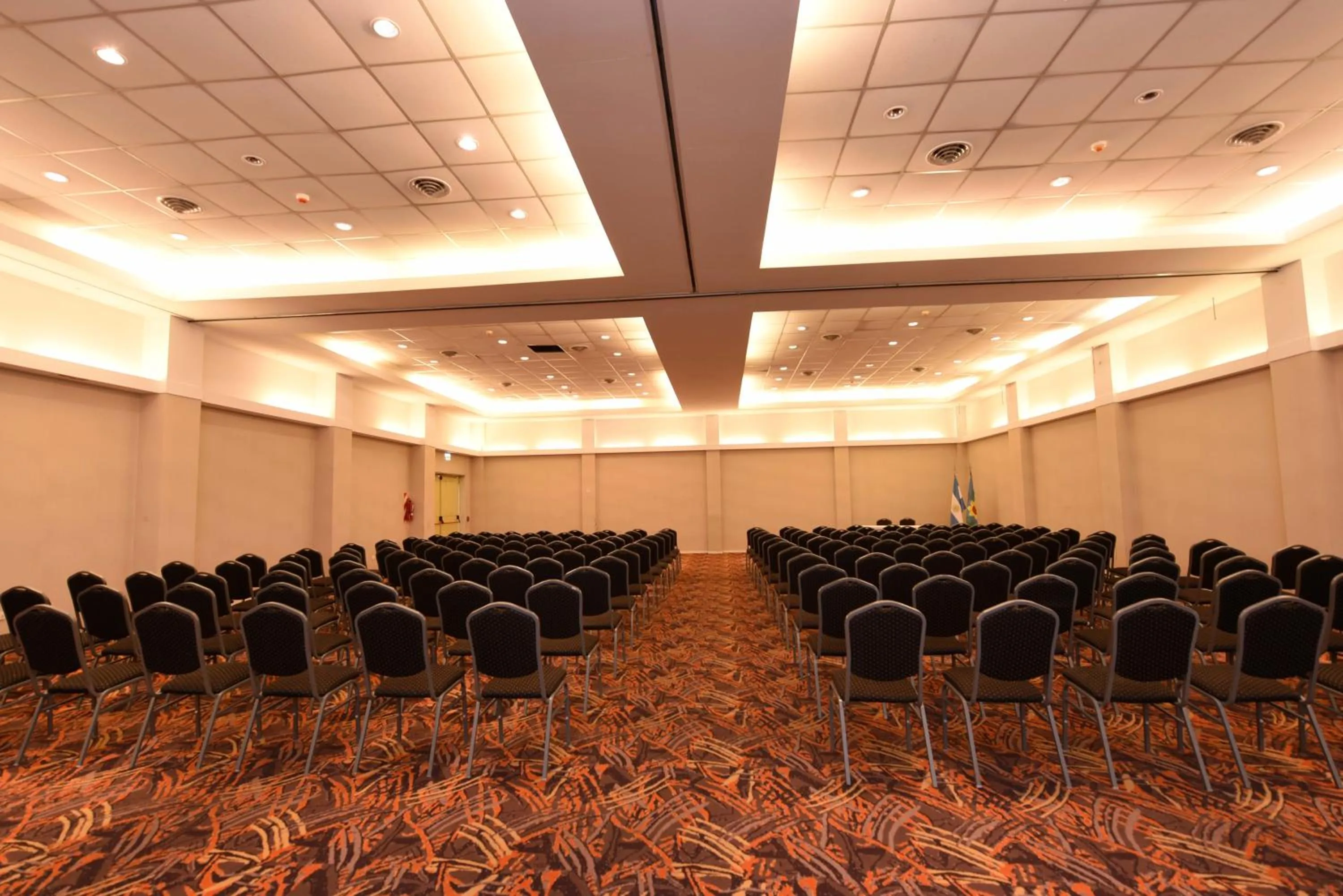 Meeting/conference room in Camberland Resort & Spa Ramallo