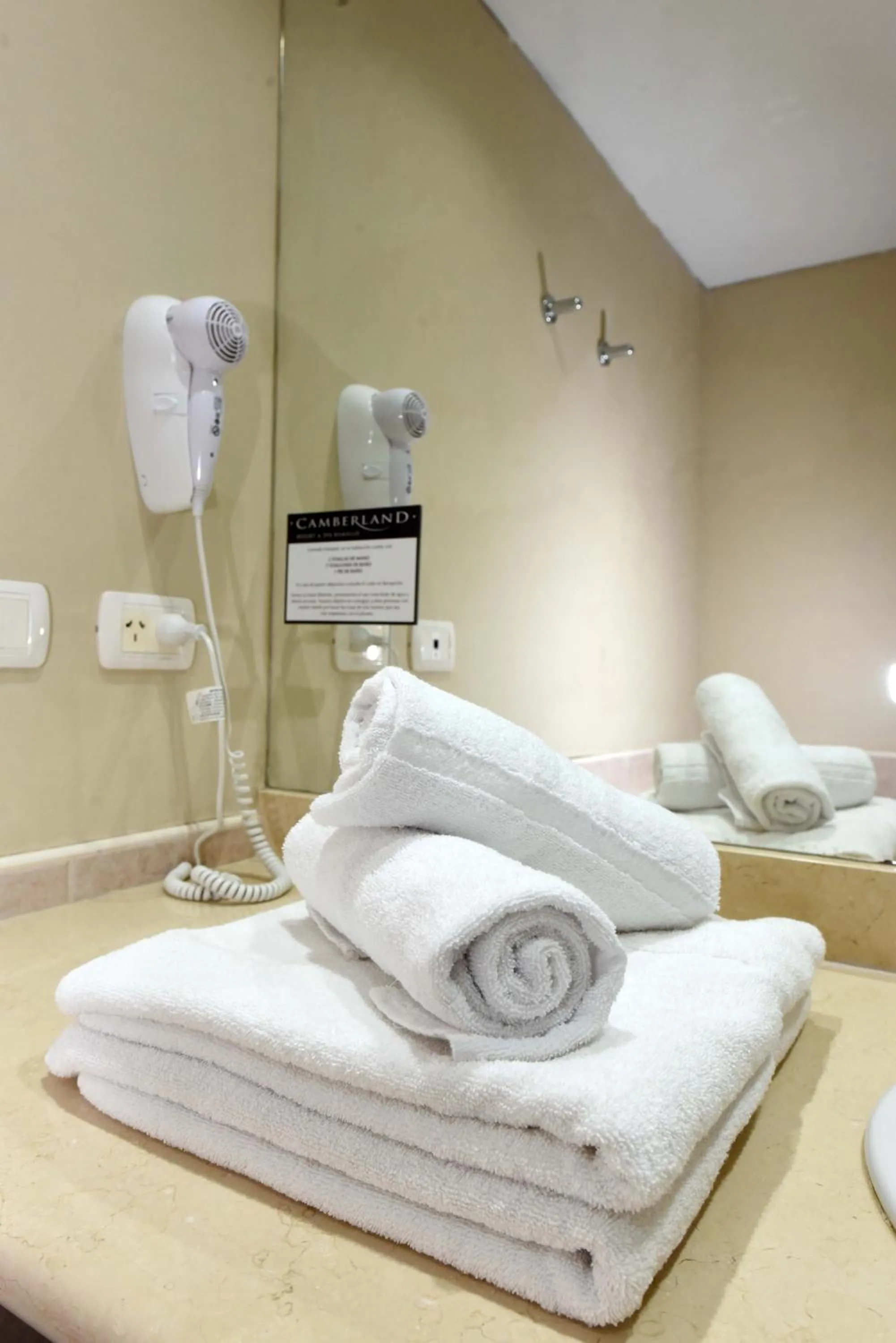 towels in Camberland Resort & Spa Ramallo