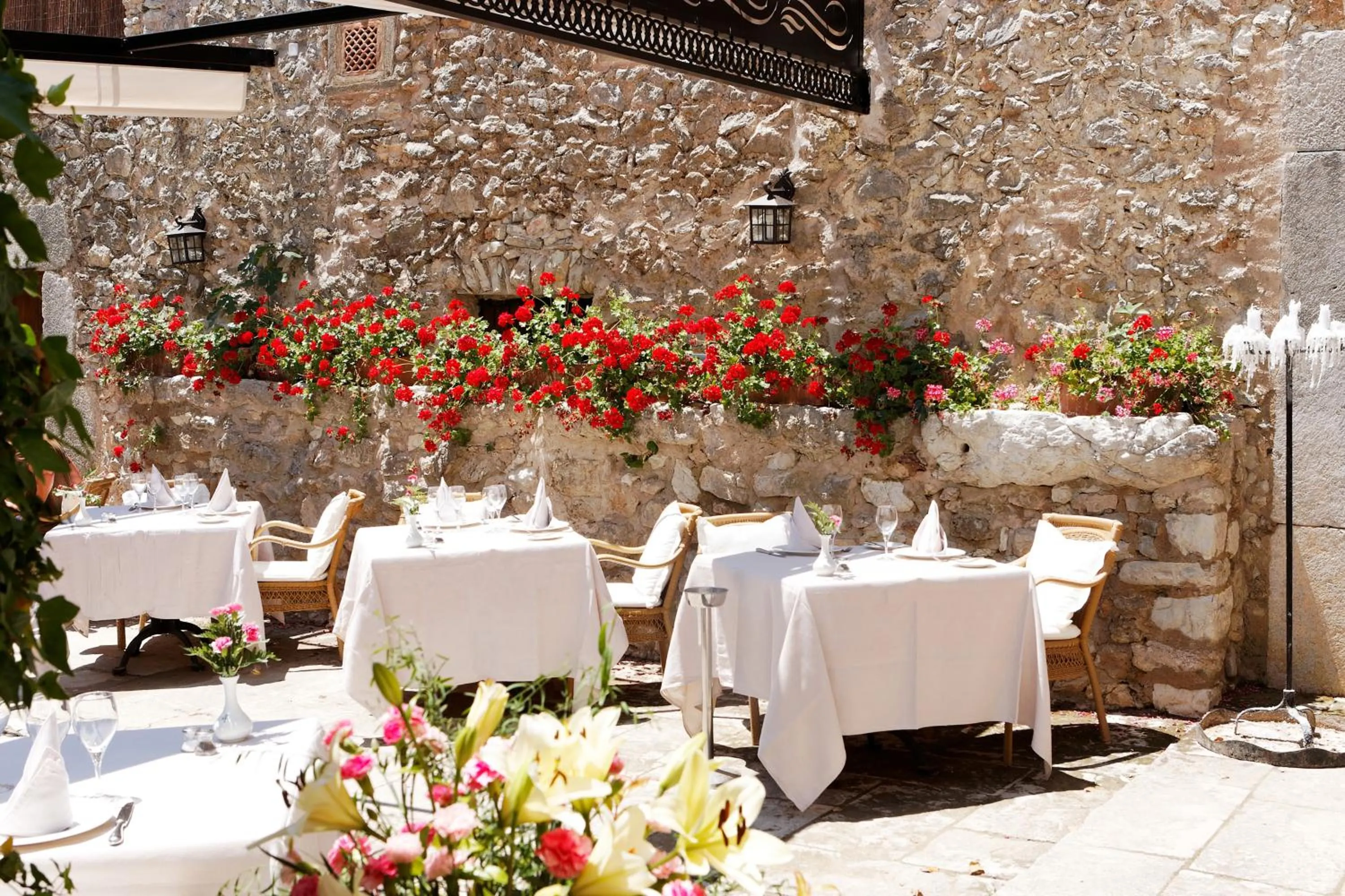 Restaurant/places to eat in L’Hermitage Hotel & Spa