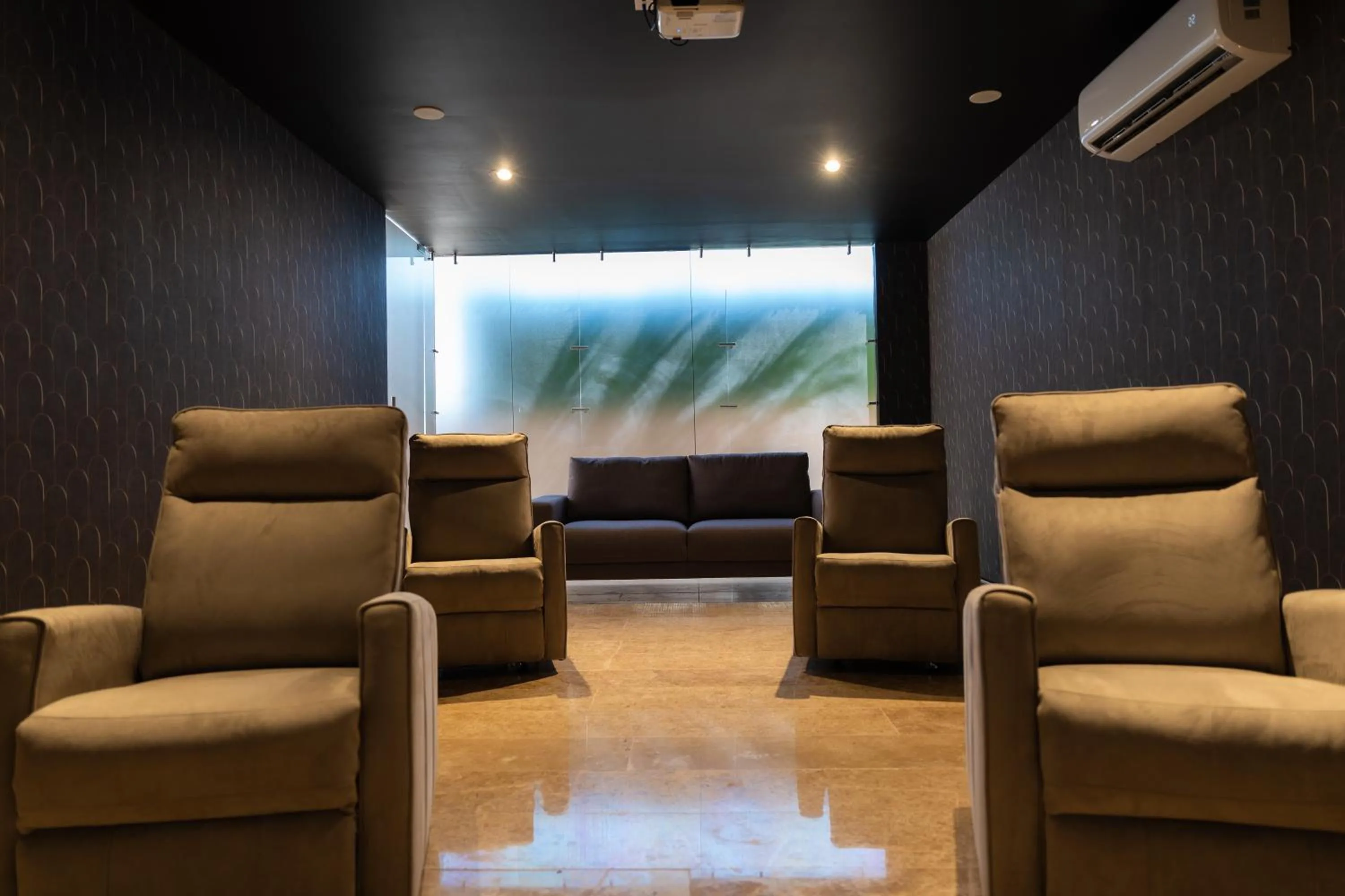 Communal lounge/ TV room in Luxurious Studio in Menesse Tulum Pool Gym Cinema By Yeah