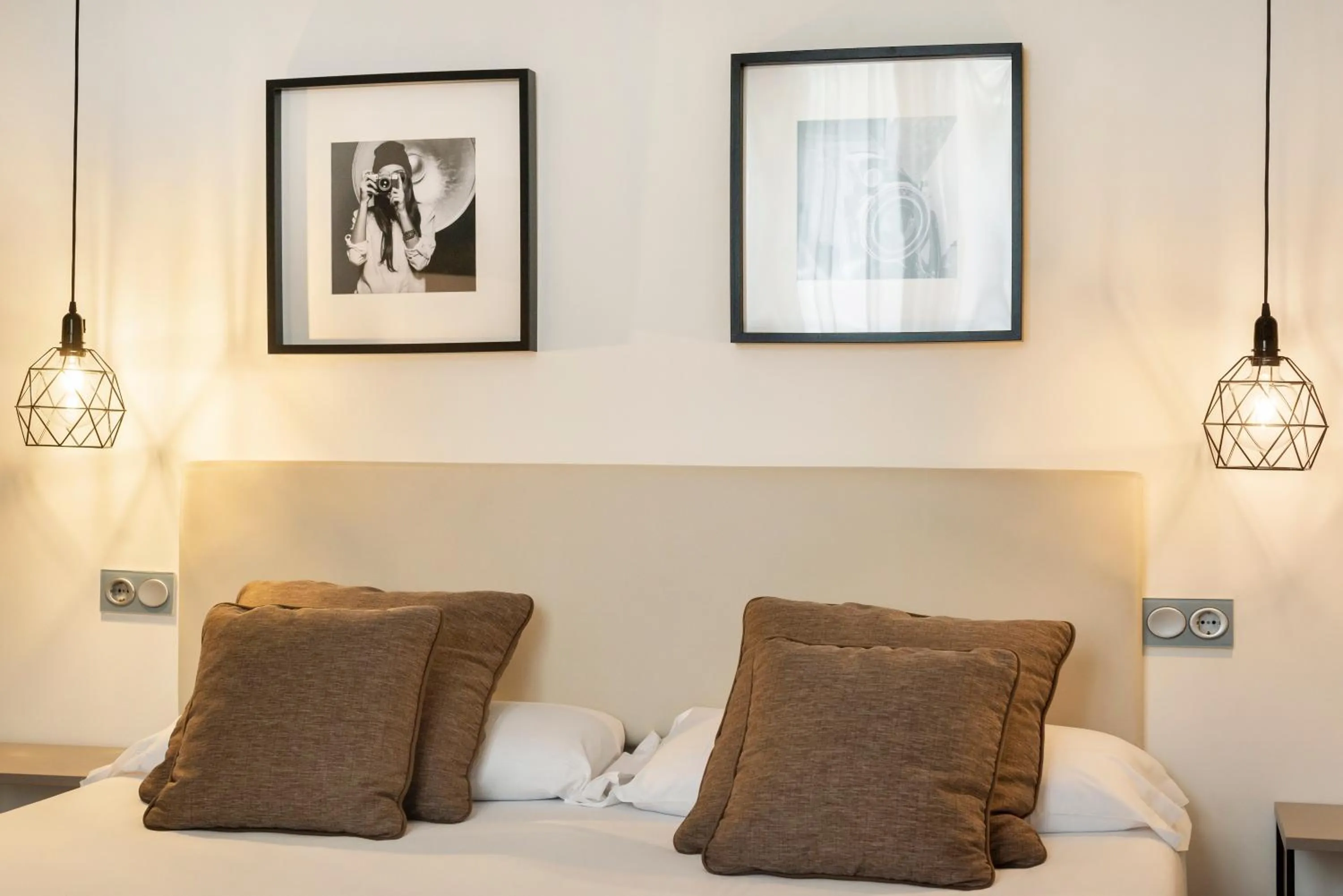 Bed in Blanq Carmen Hotel