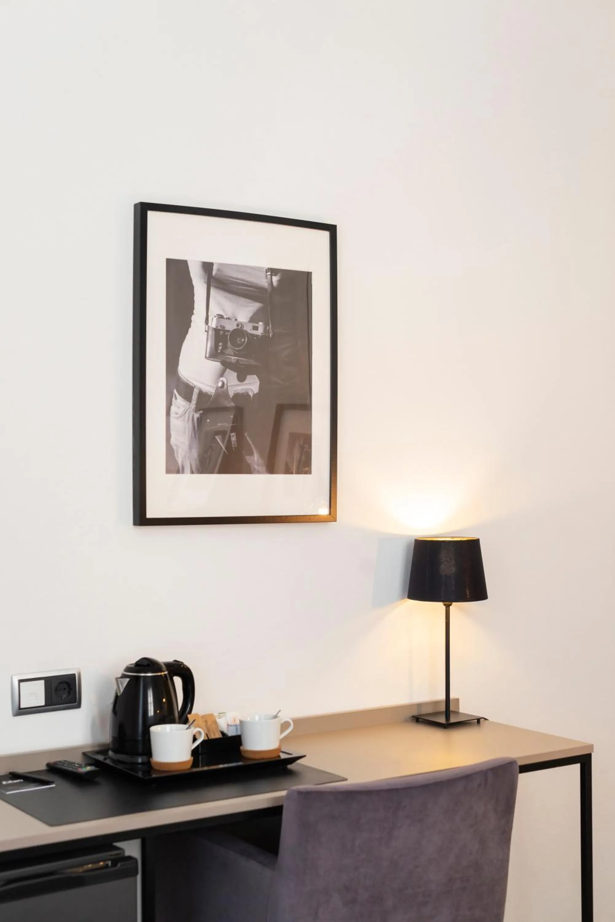 hair dresser in Blanq Carmen Hotel