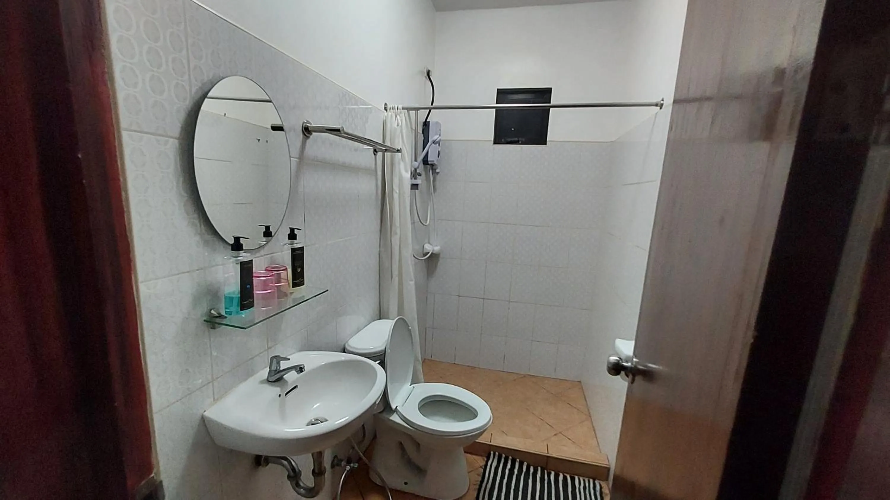 Bathroom in Coron Vista Lodge