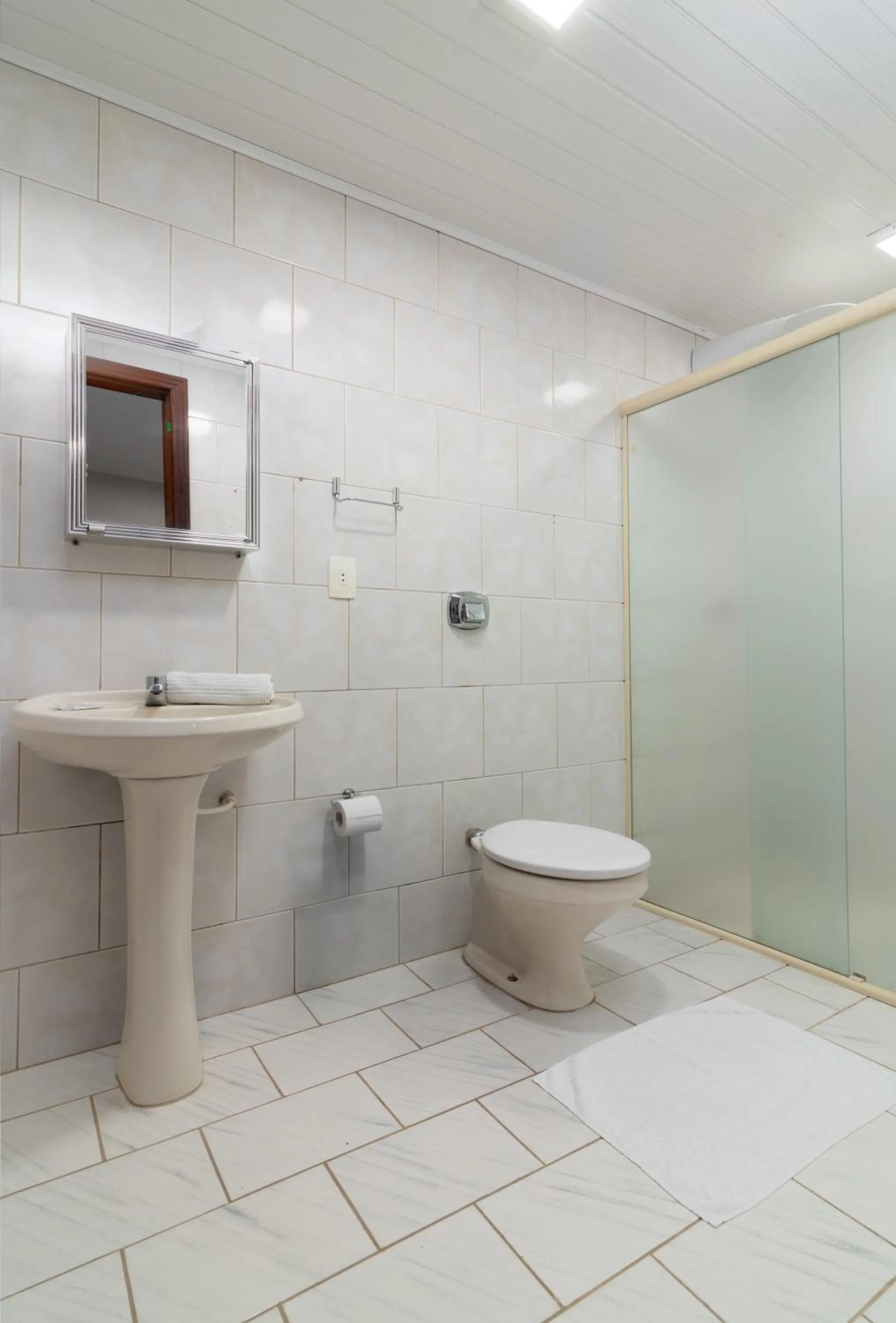 Shower in Suítes 91