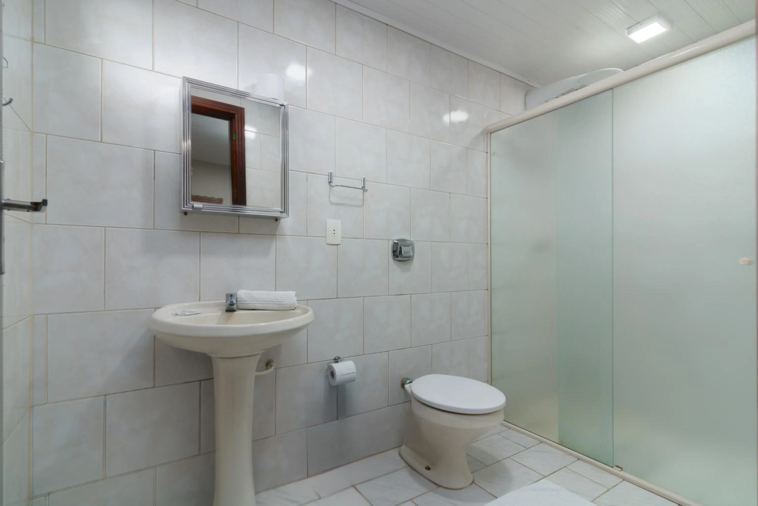 Shower in Suítes 91