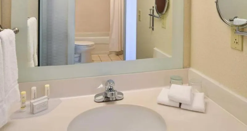 Toilet in King's Inn Mason,Ohio