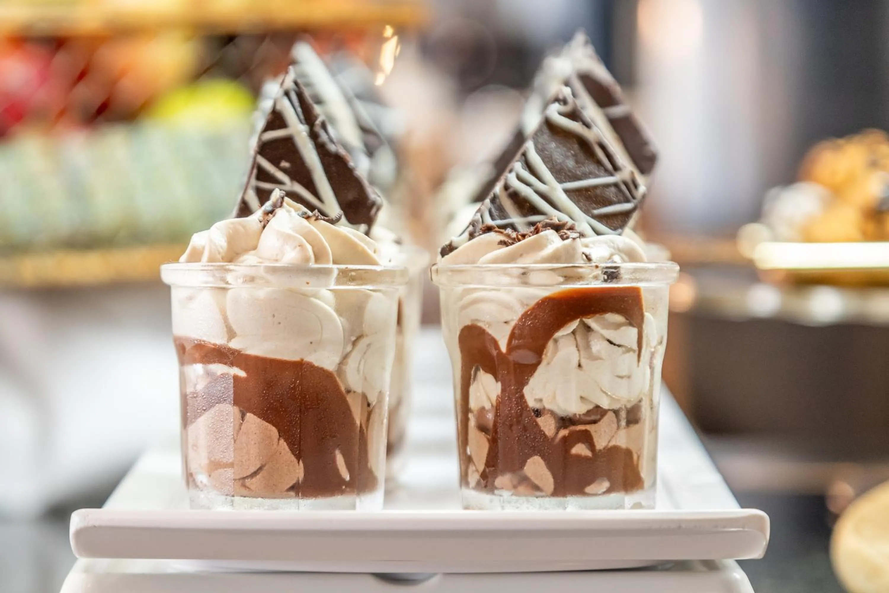 Restaurant/places to eat in Hotel Anabel