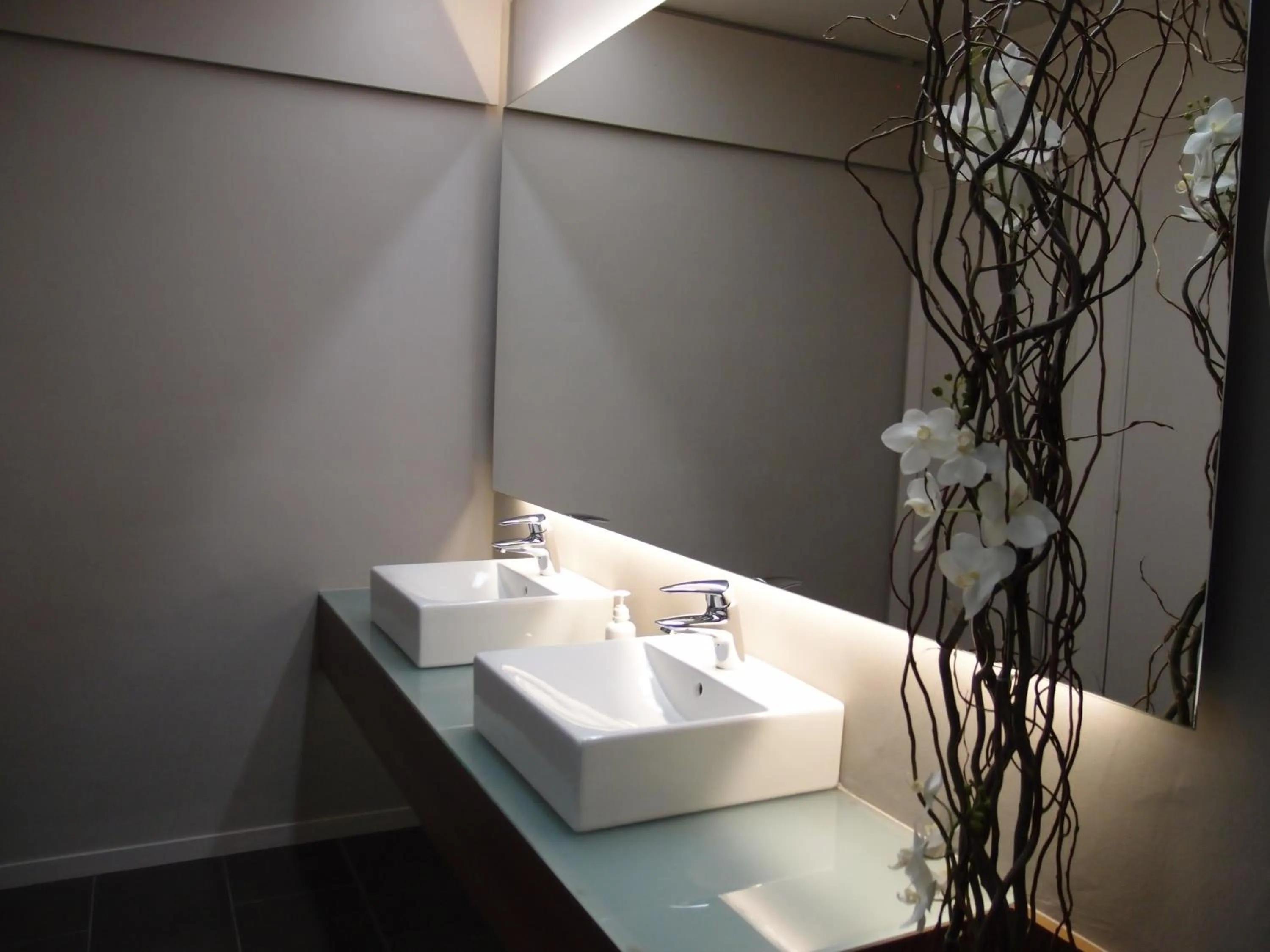 Bathroom in Hotel Anabel