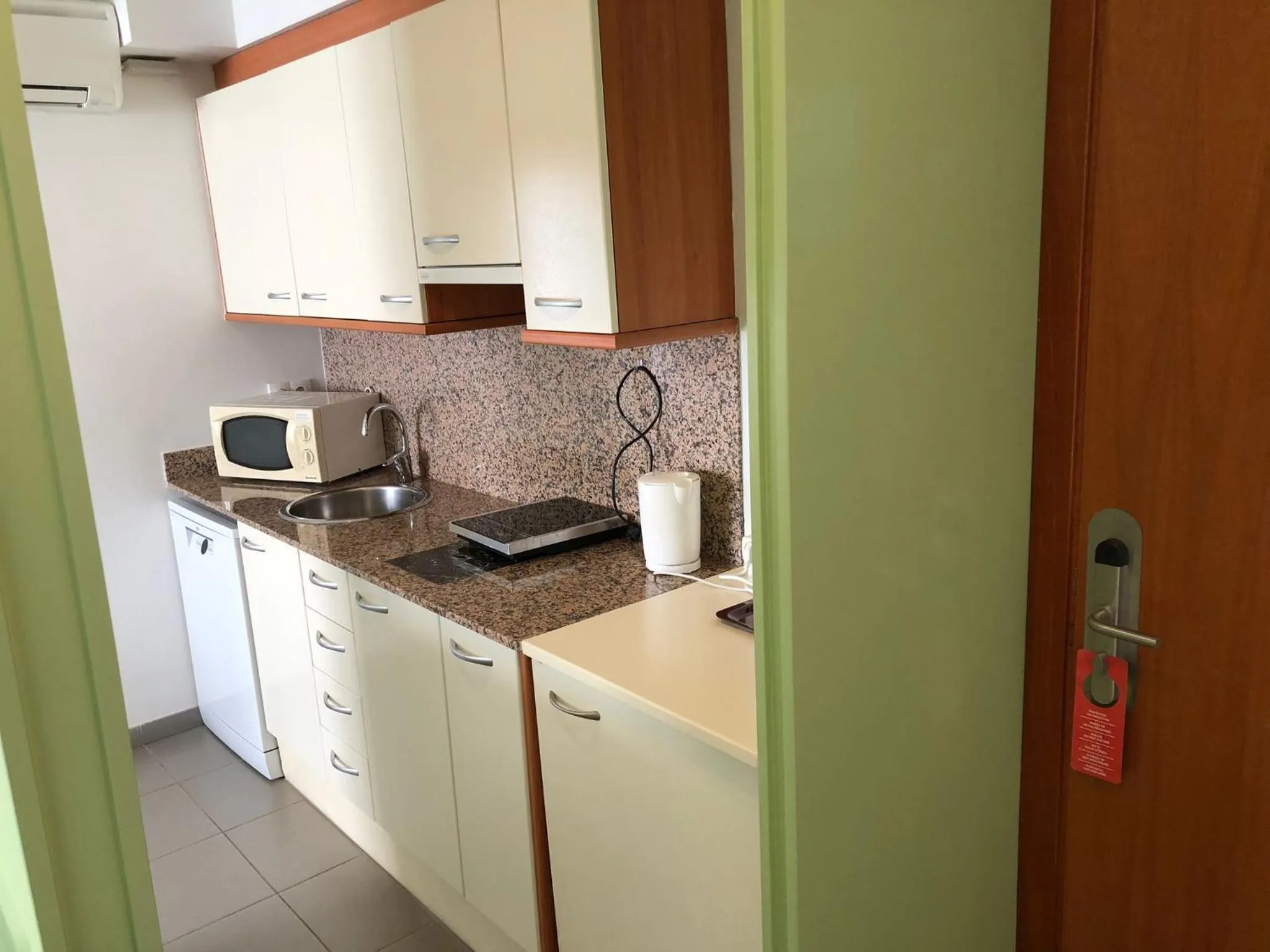 kitchen in Hotel Spa Cap de Creus