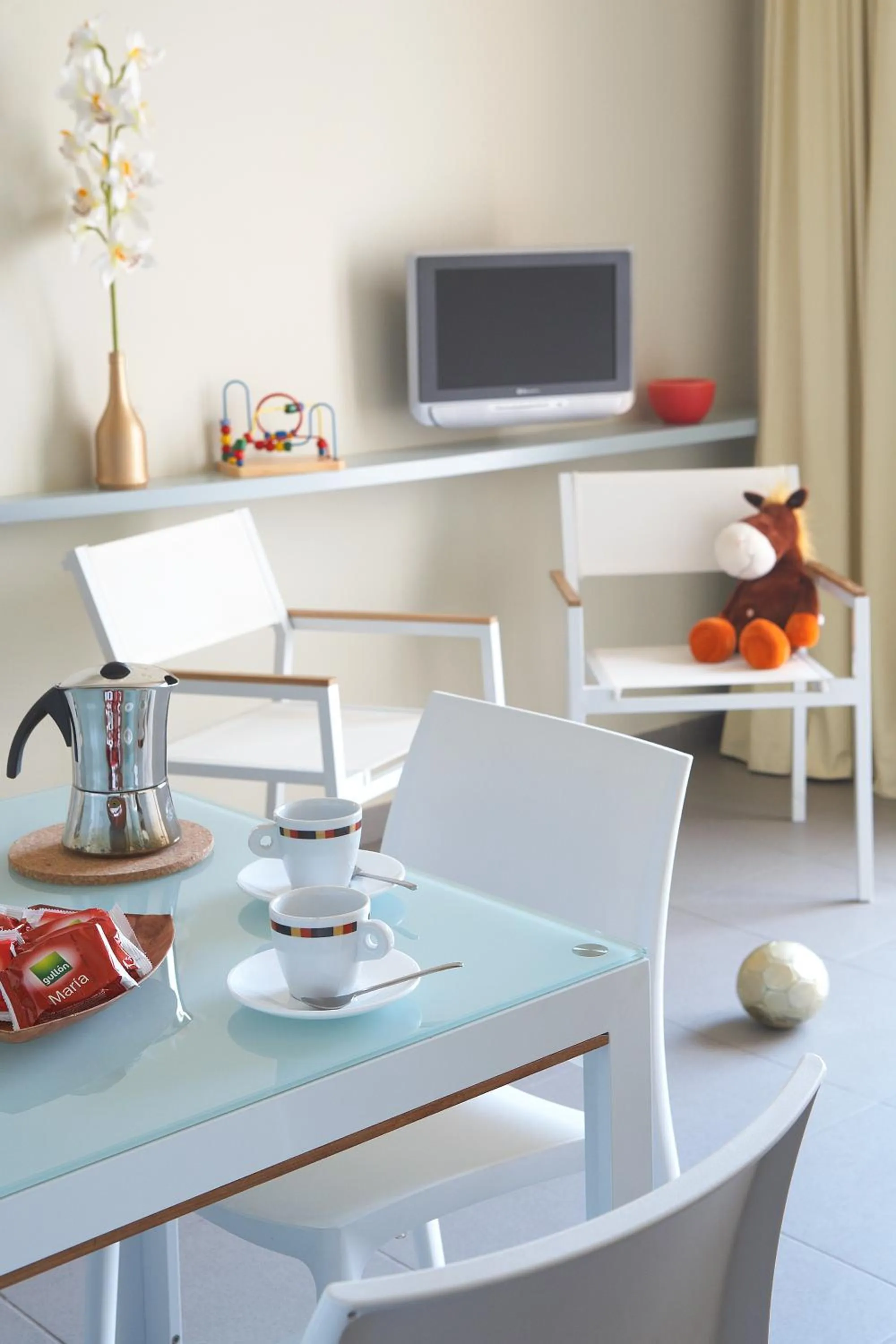 TV and multimedia in Hotel Spa Cap de Creus