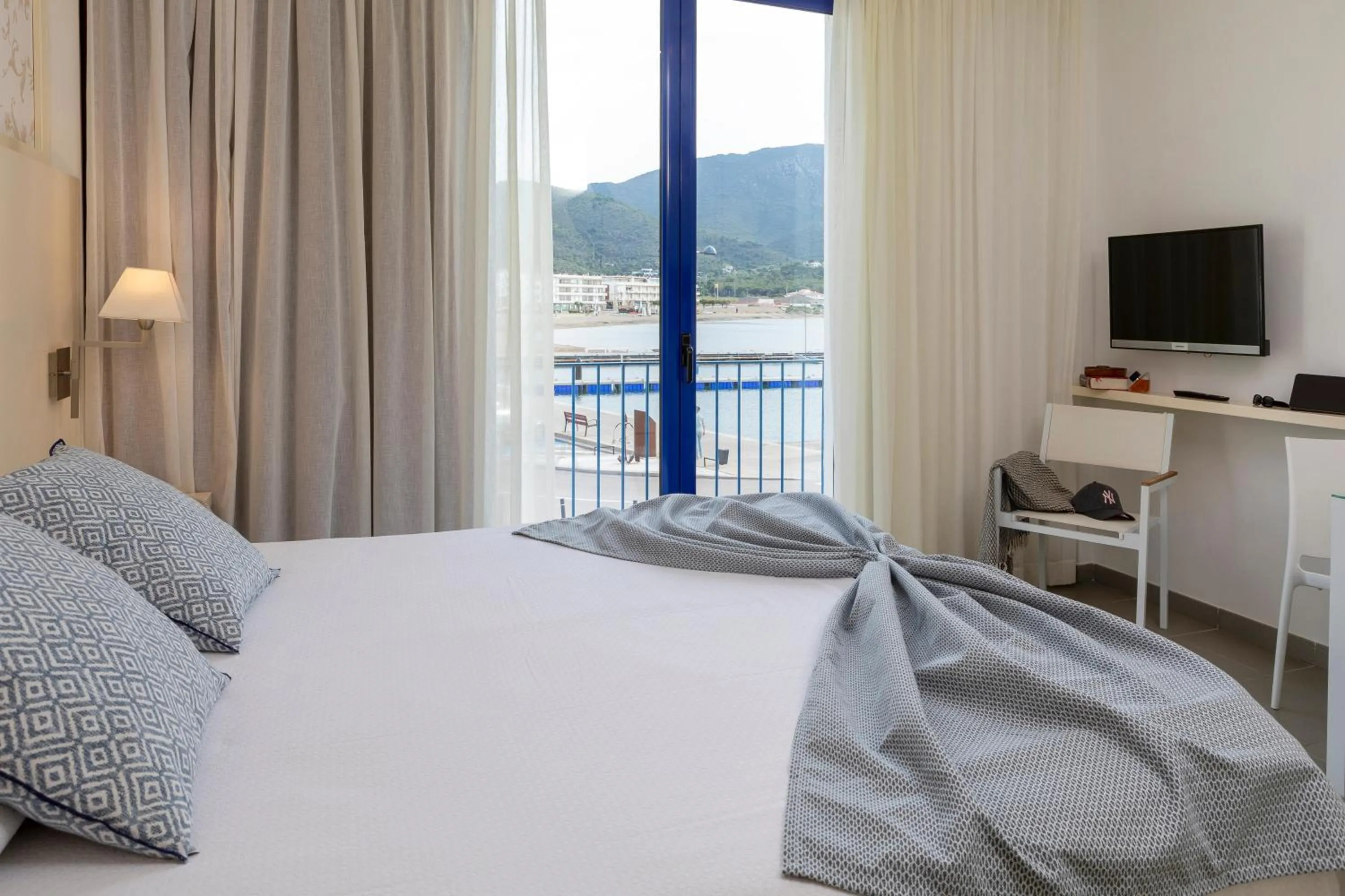 Bed in Hotel Spa Cap de Creus
