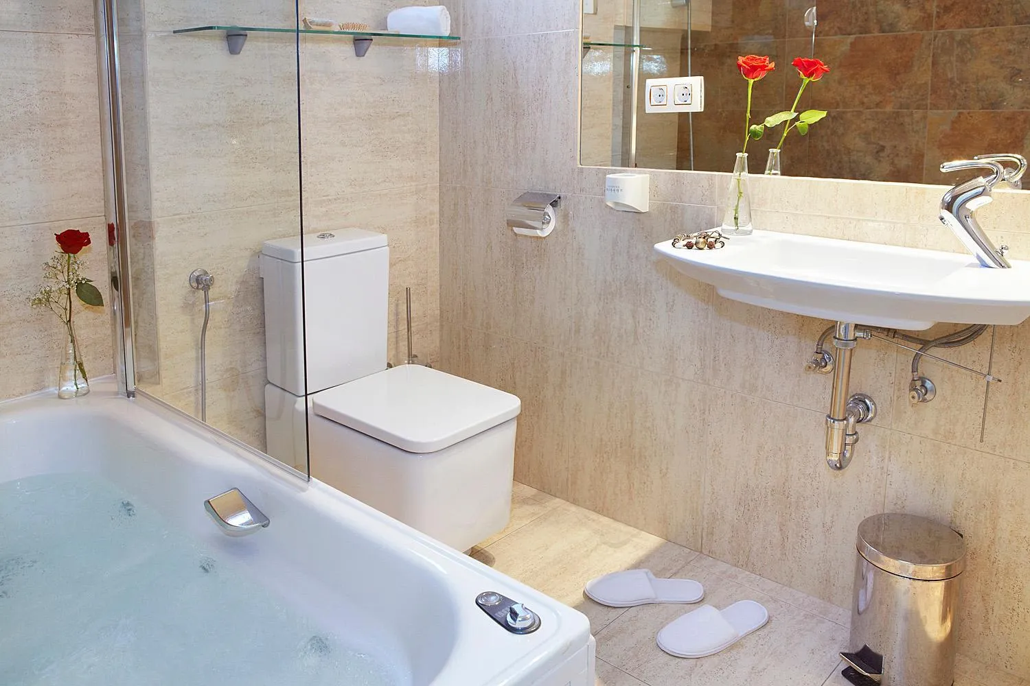 Hot Tub in Hotel Spa Cap de Creus