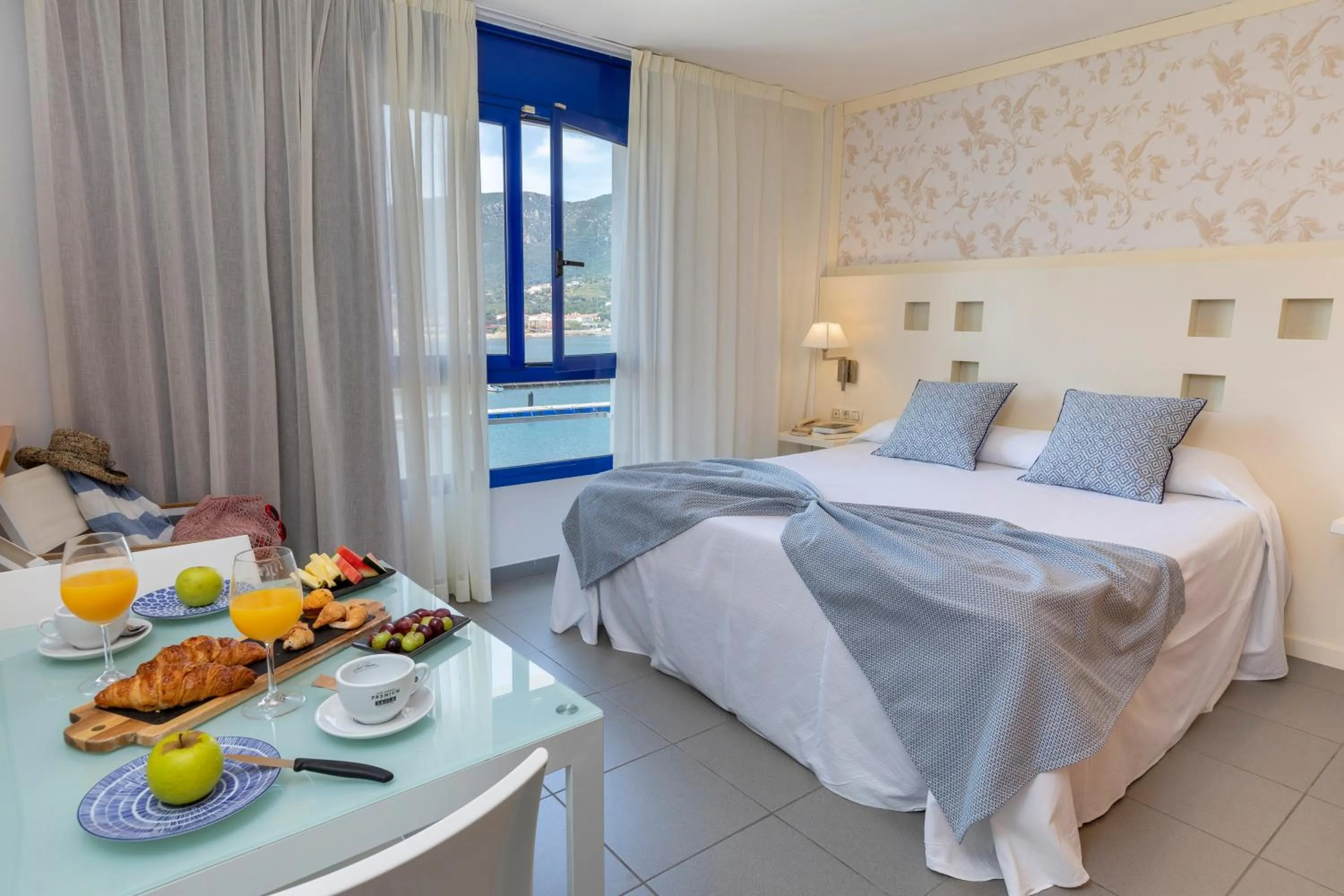 Bed in Hotel Spa Cap de Creus