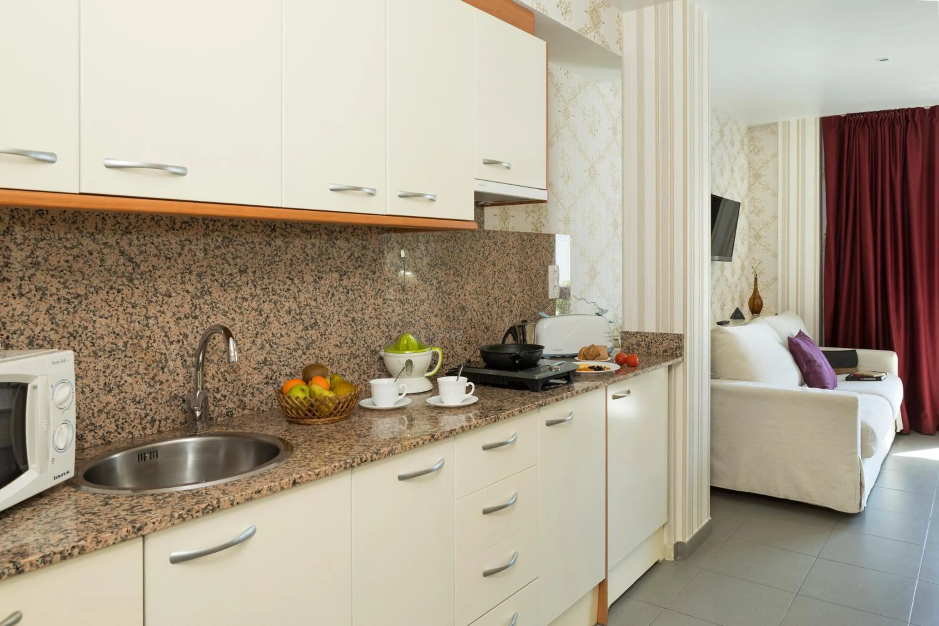 Kitchen or kitchenette in Hotel Spa Cap de Creus