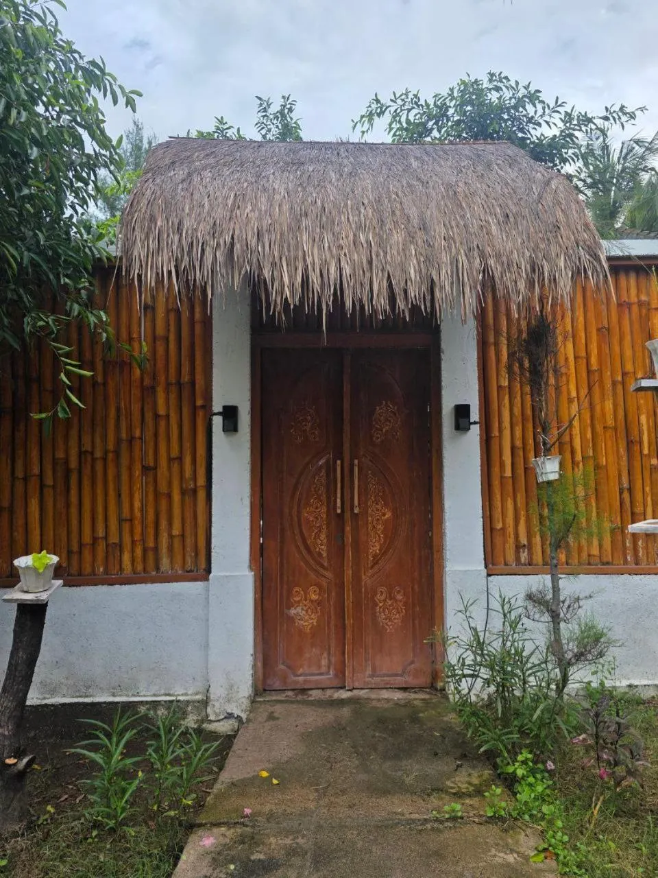 Formosa Beach Club & Bungalow