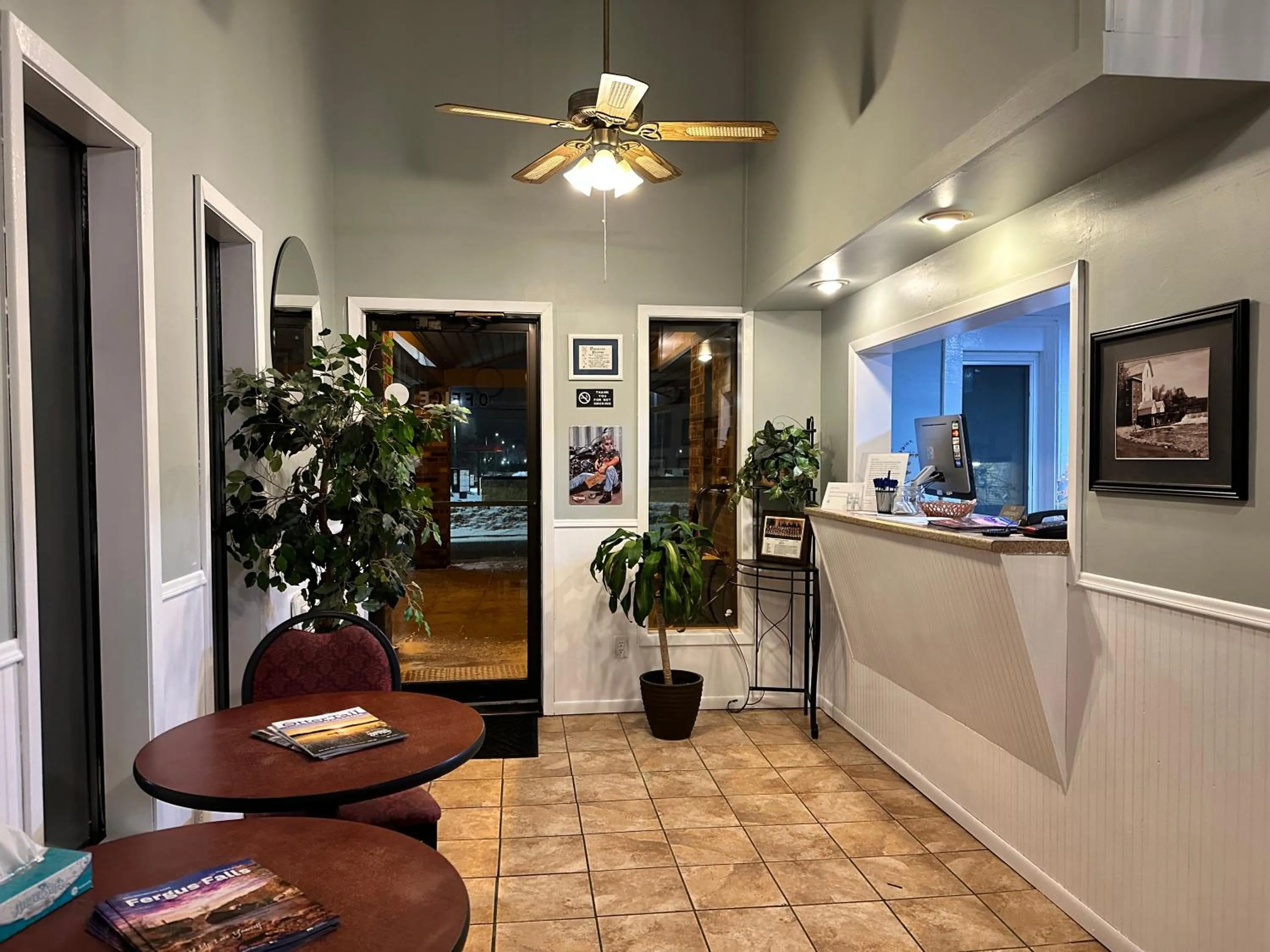 Lobby or reception in Hotel 8