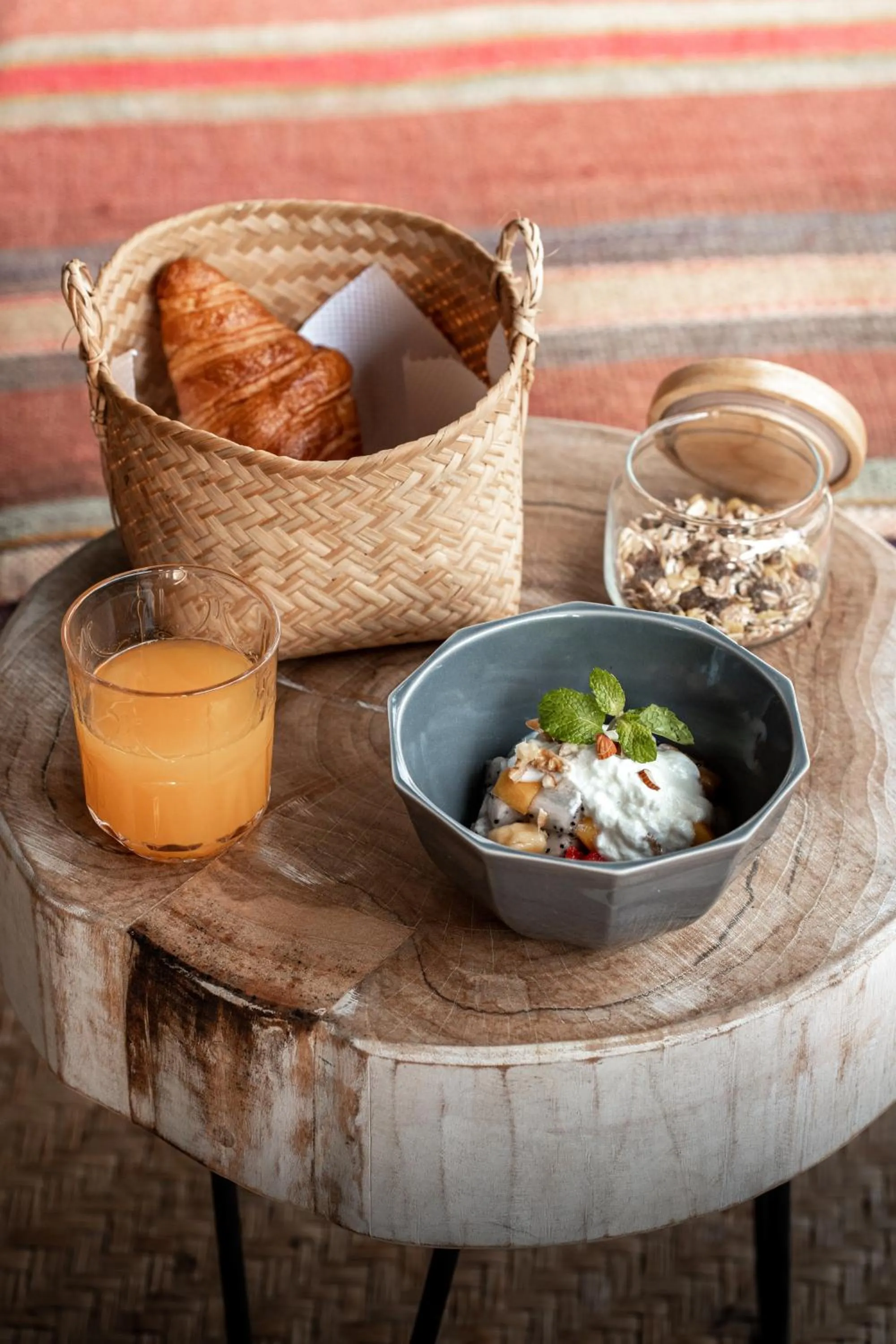 Restaurant/places to eat in Chic stay HANA Boutique hotel xxxx None smocking property