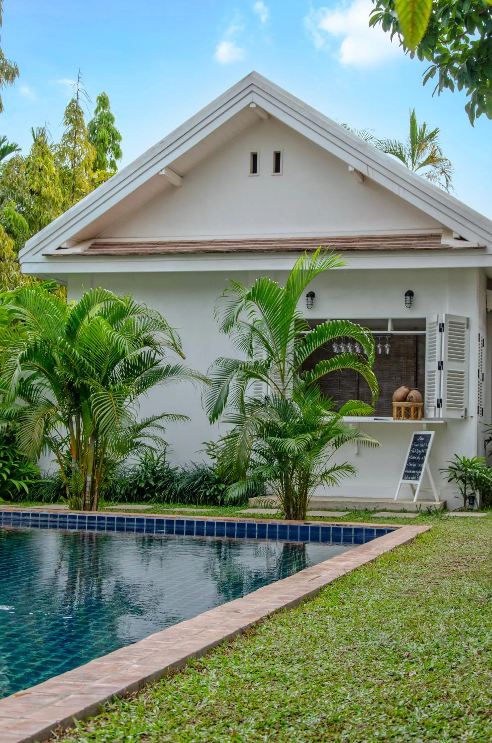 Lounge or bar in Chic stay HANA Boutique hotel xxxx None smocking property