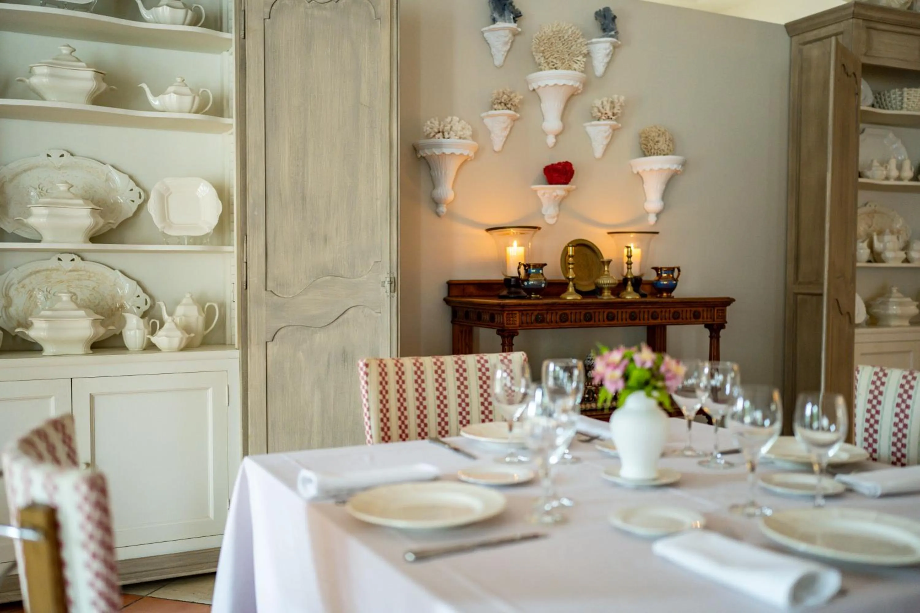Dining area in Hacienda El Alcornocal