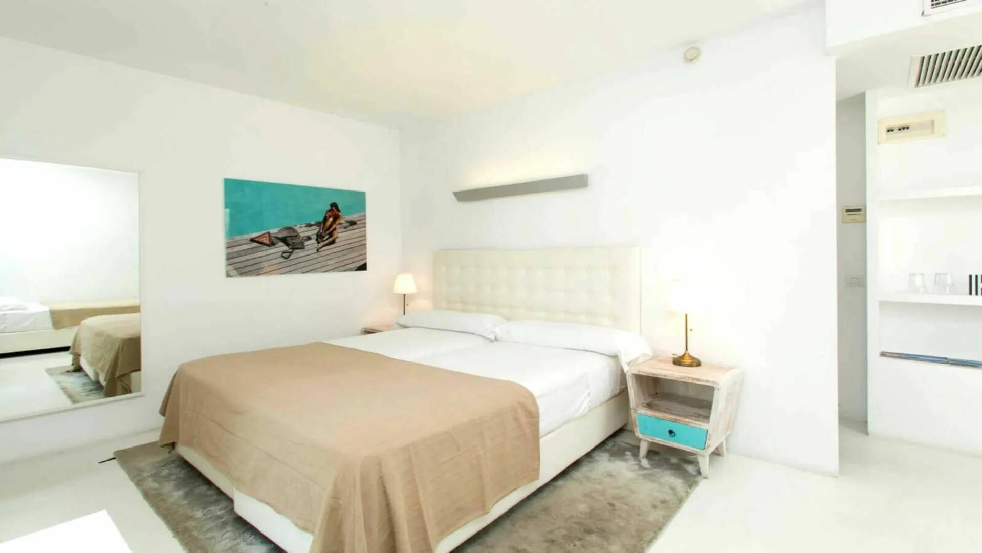 Photo of the whole room, Bed in Hotel Zhero