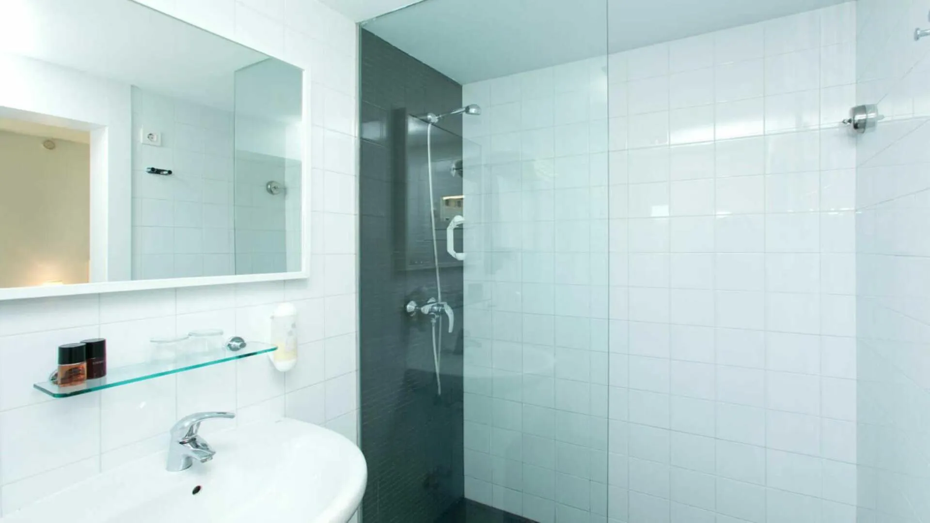 Bathroom in Hotel Zhero