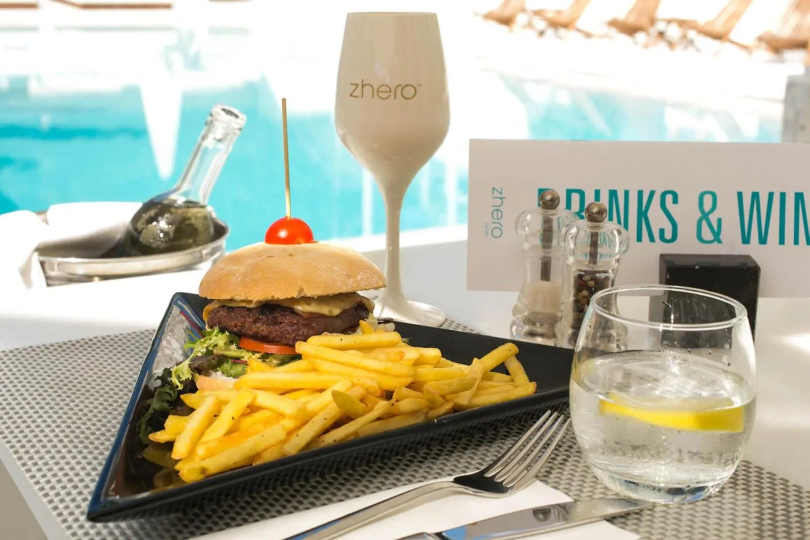 Lunch in Hotel Zhero