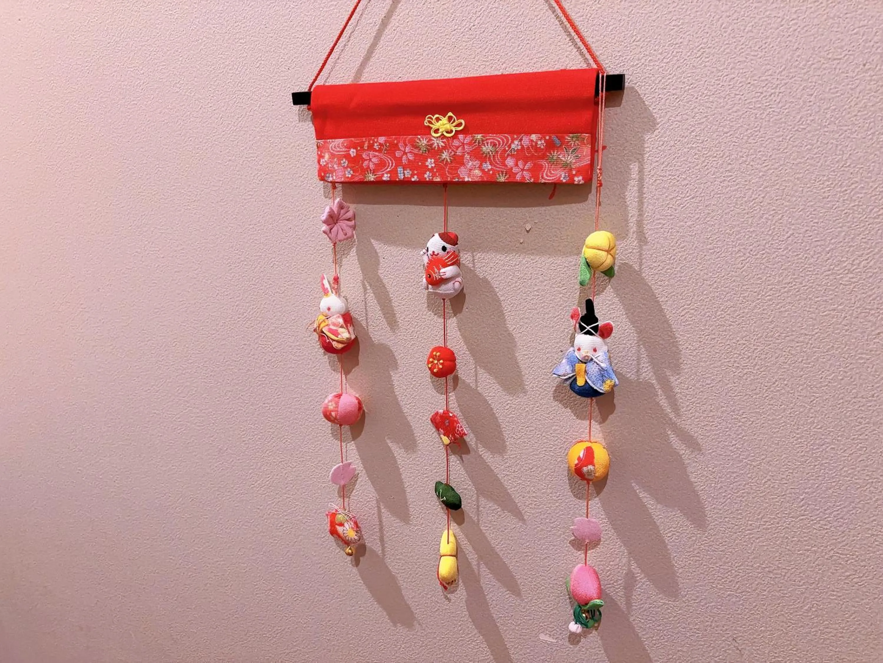 Decorative detail in 桃夭庵 touyouan momo house kujo 一棟貸切