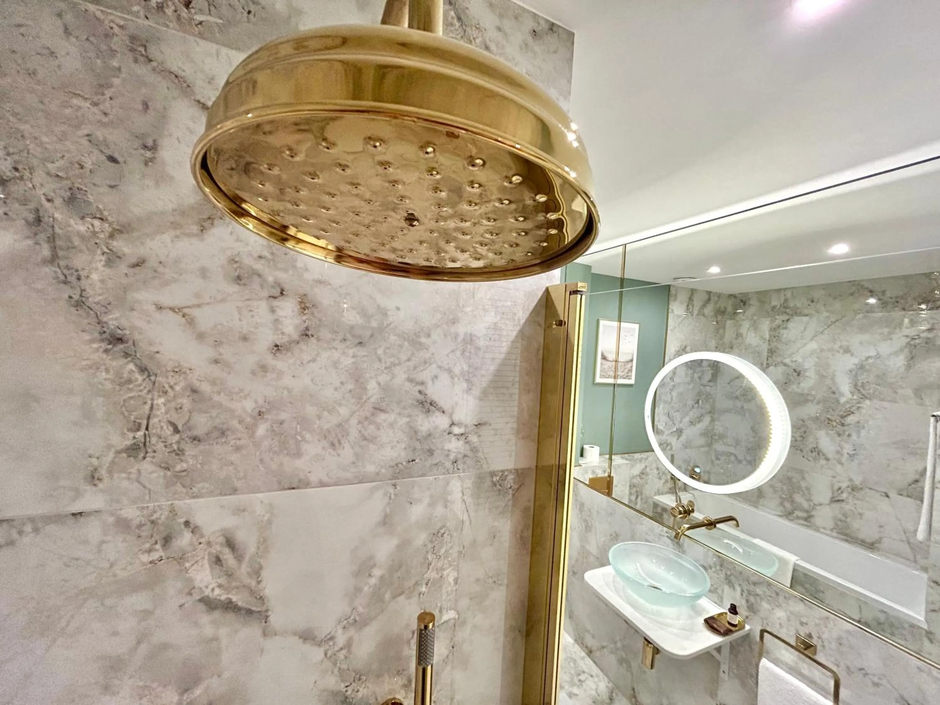 Shower in The BOGUSZ Wladyslawowo