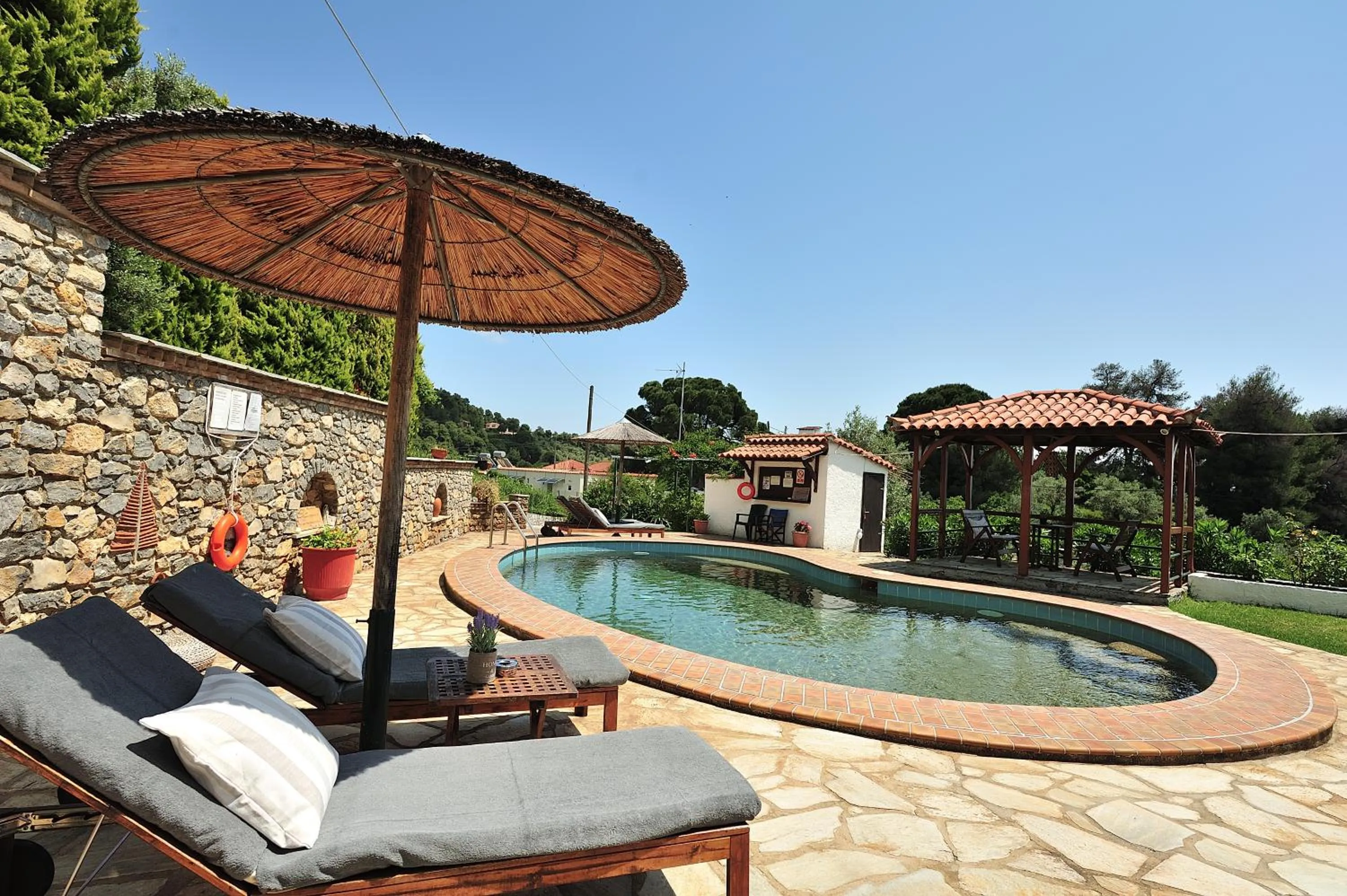 Swimming pool in Vista Mare Skiathos