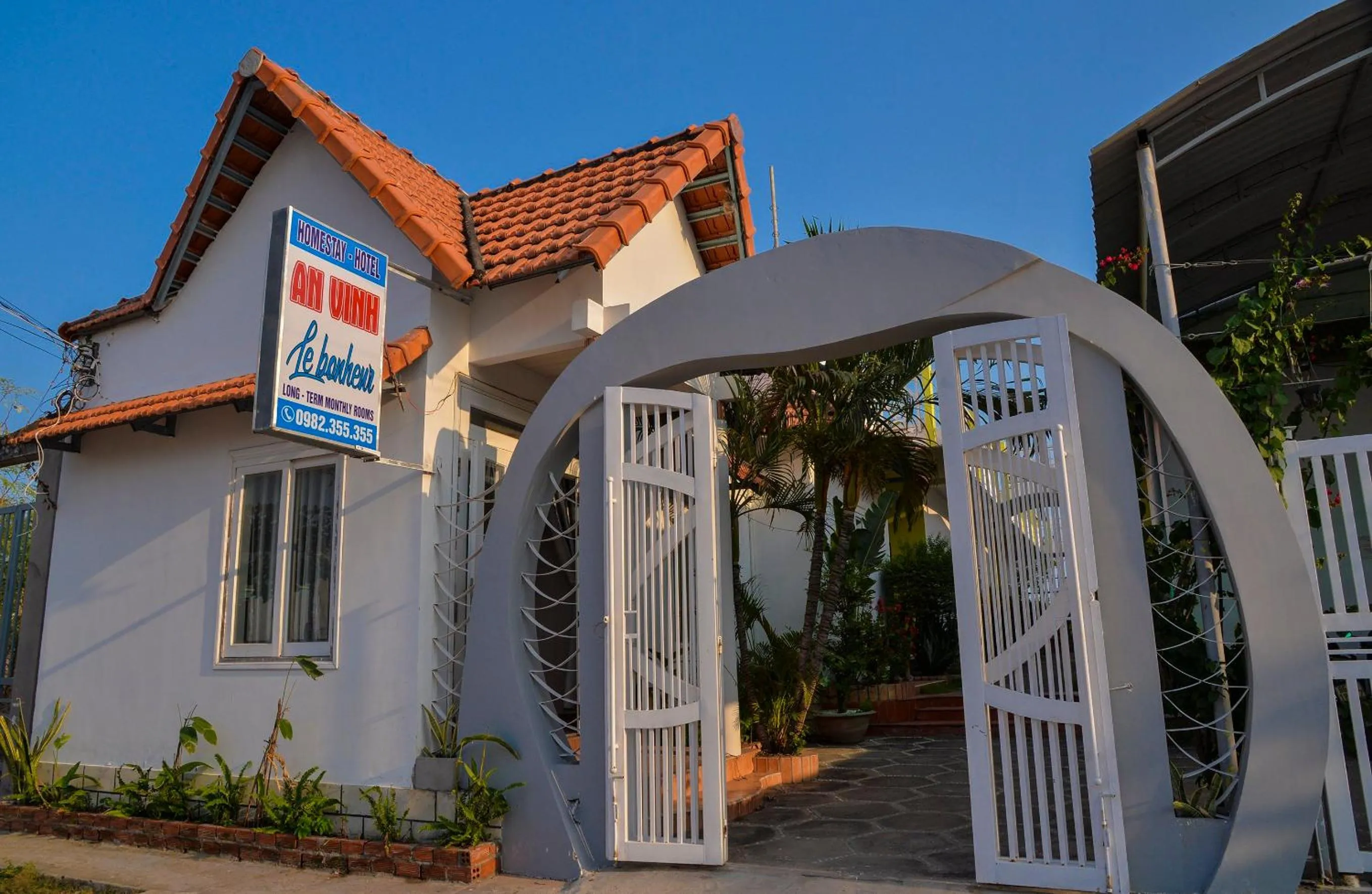 Property building in An Vinh Analog House - LE BONHEUR